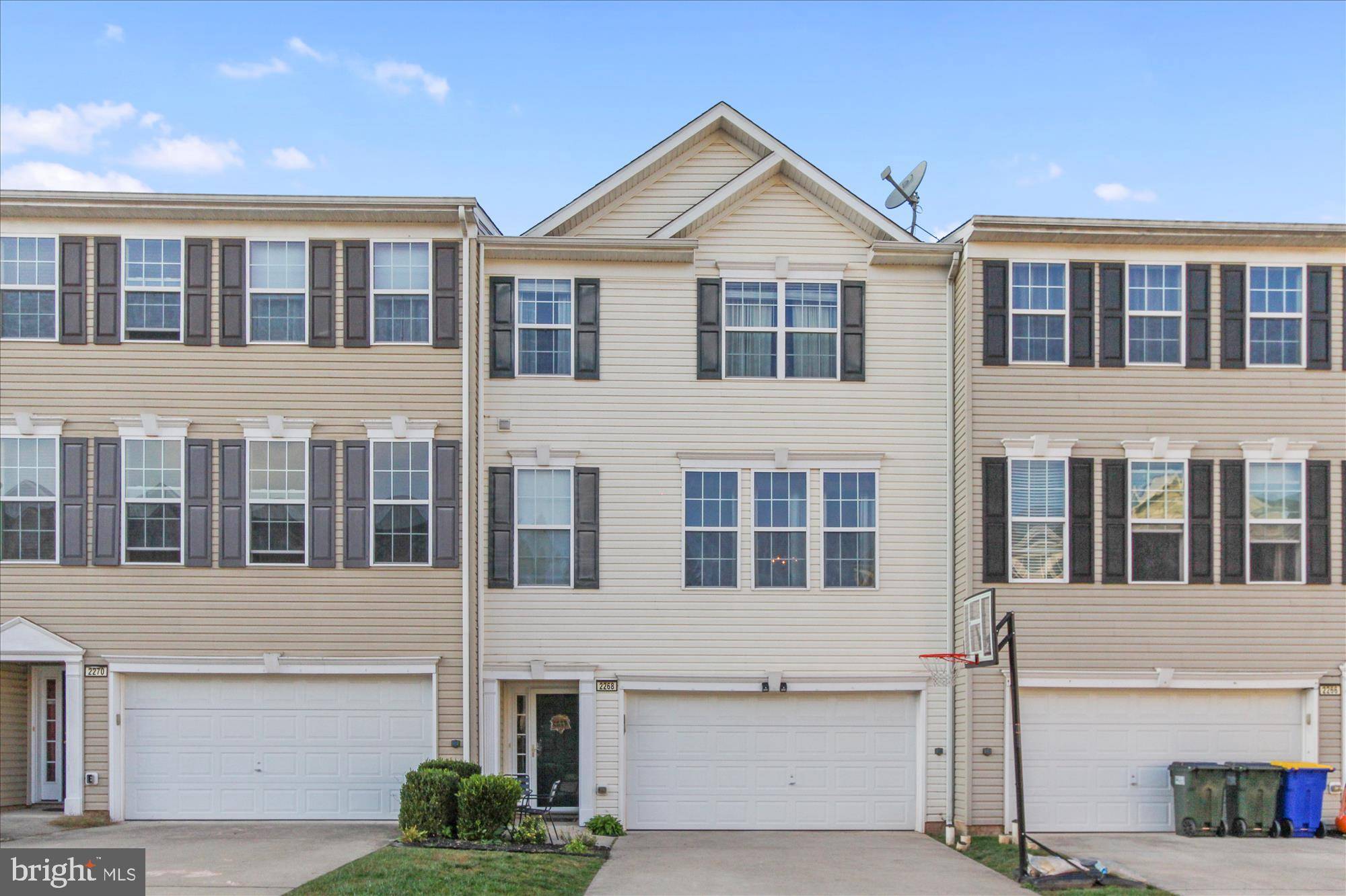 York, PA 17408,2268 WALNUT BOTTOM #143