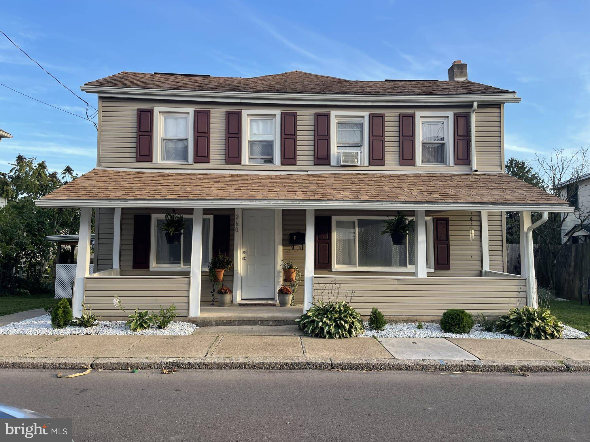 Bloomsburg, PA 17815,260 EAST 8TH ST