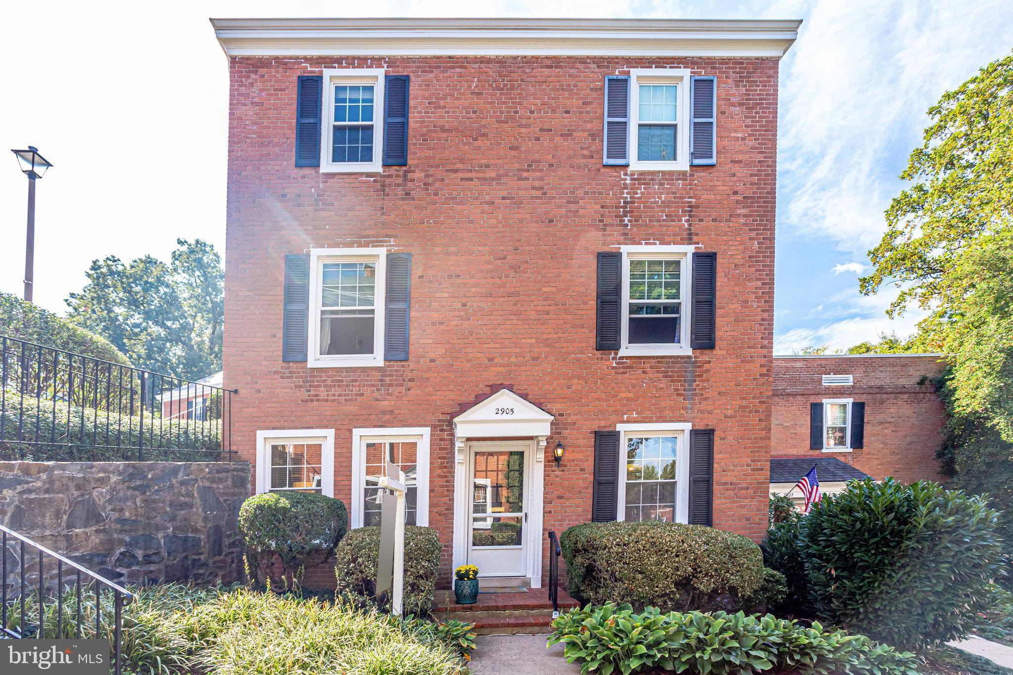 Arlington, VA 22206,2905 S DINWIDDIE ST