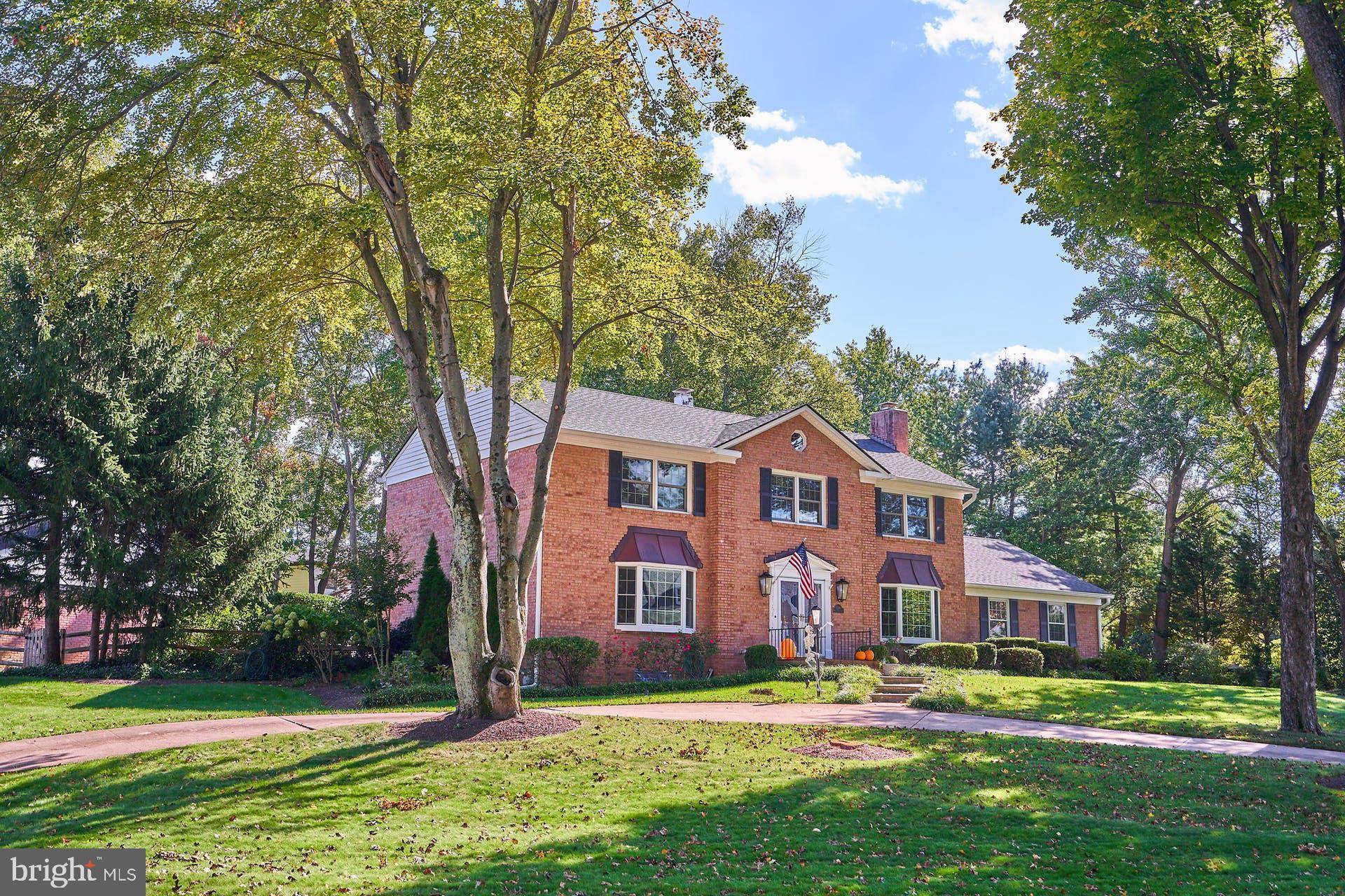 Mclean, VA 22101,1598 FOREST VILLA LN