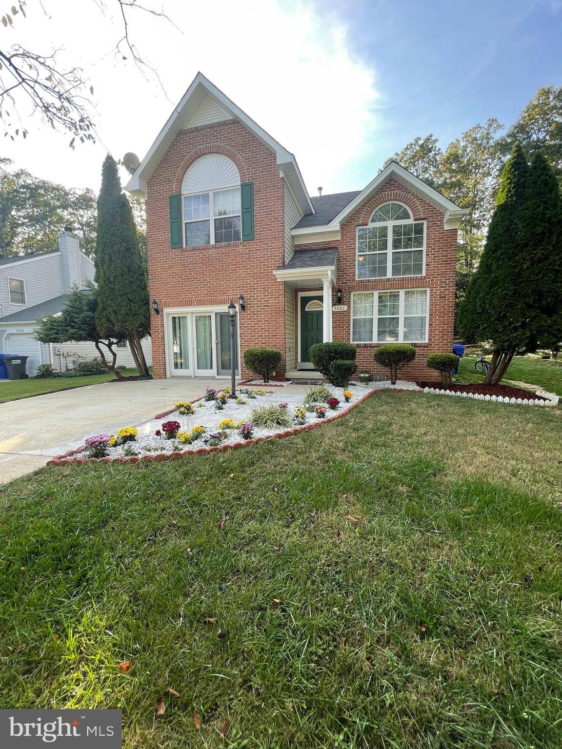 Waldorf, MD 20603,5021 DAMSELFISH CT