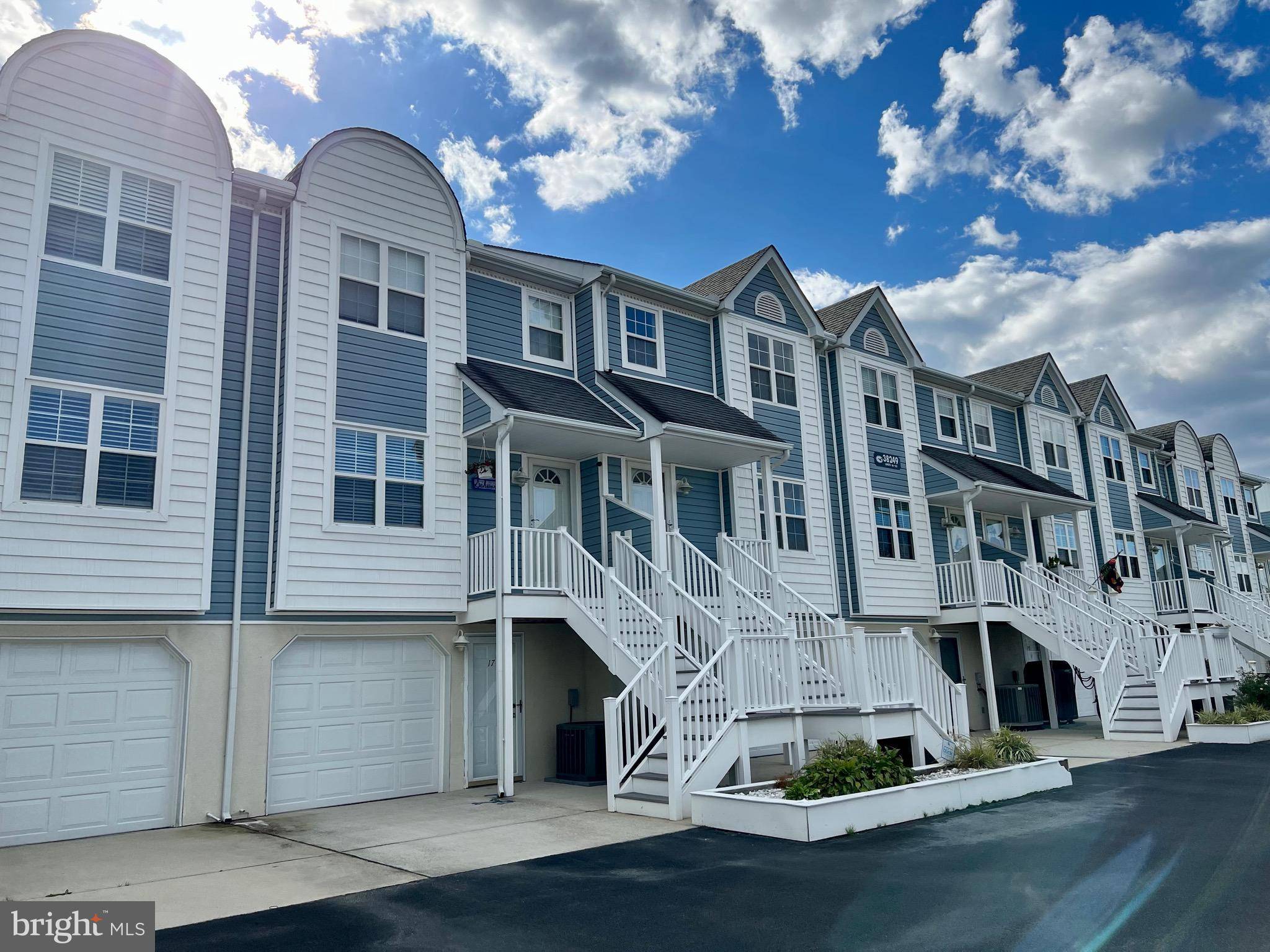 Ocean View, DE 19970,38249 YACHT BASIN RD #18