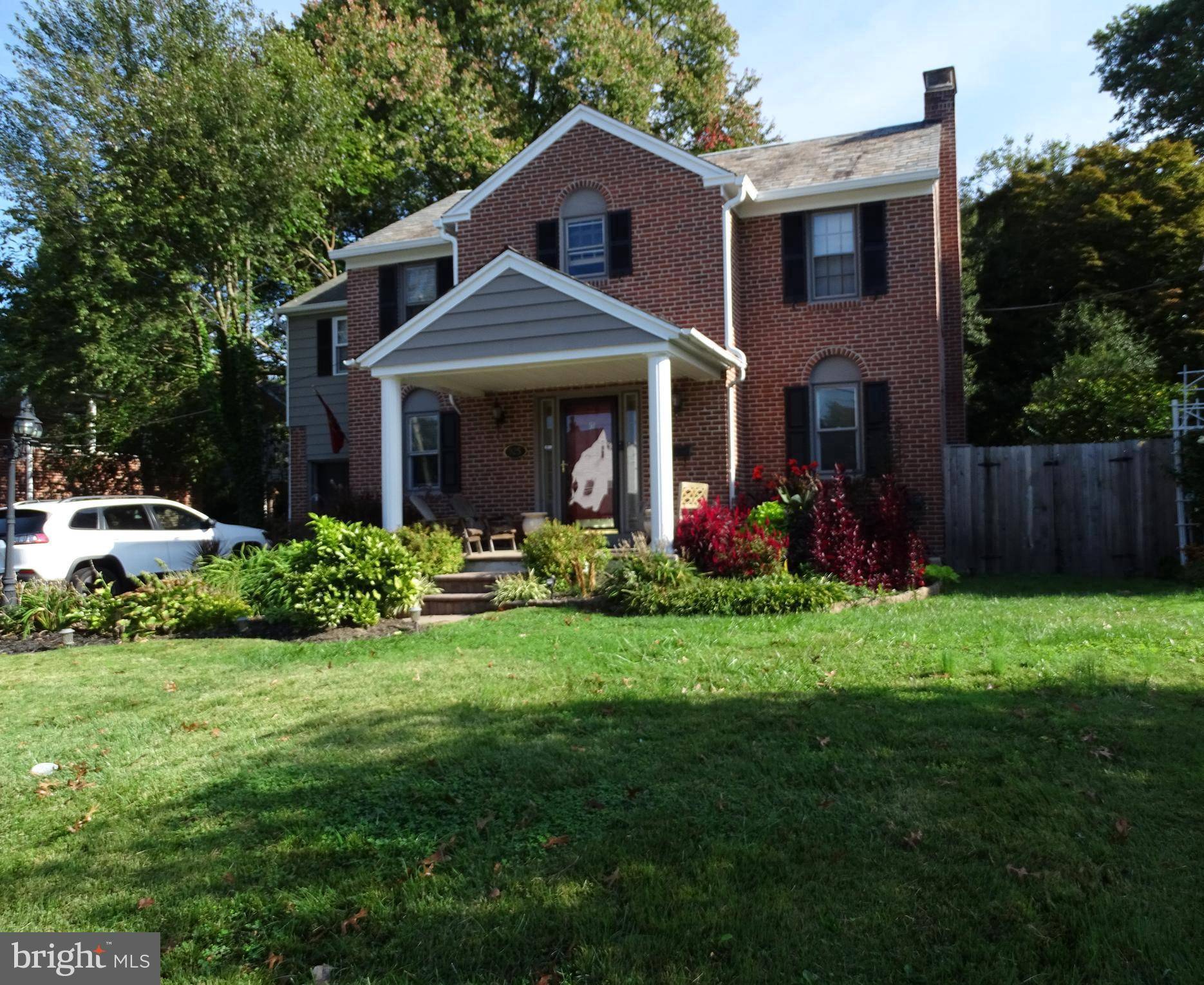 Drexel Hill, PA 19026,925 BURMONT RD