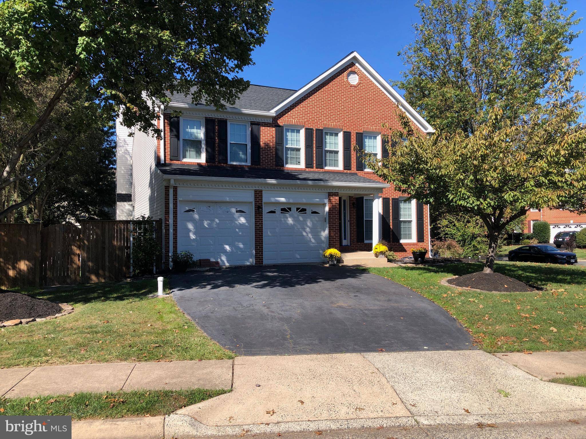 Herndon, VA 20170,900 SPRING KNOLL DR