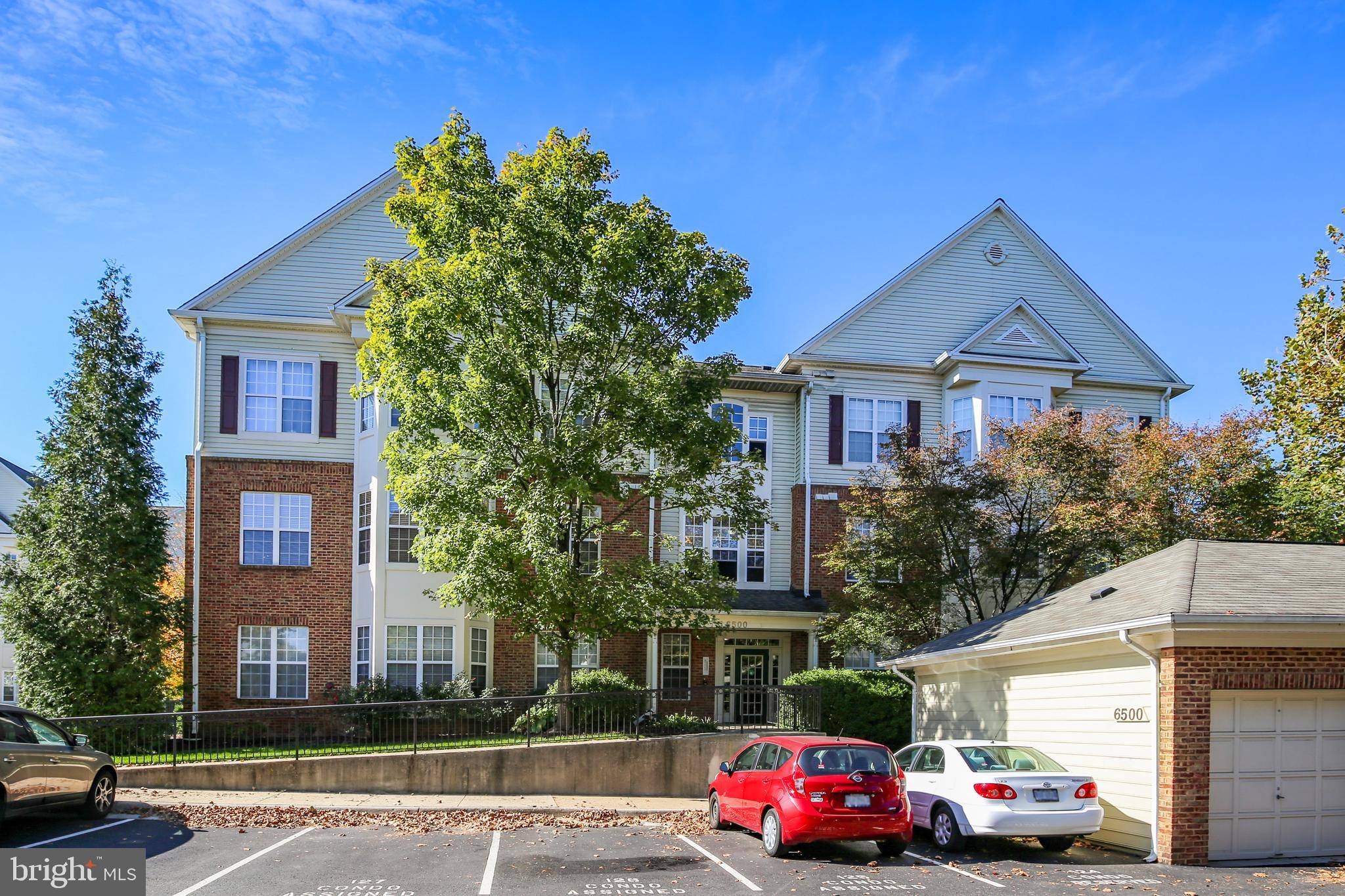 Alexandria, VA 22312,6500 TAYACK PL #T-02