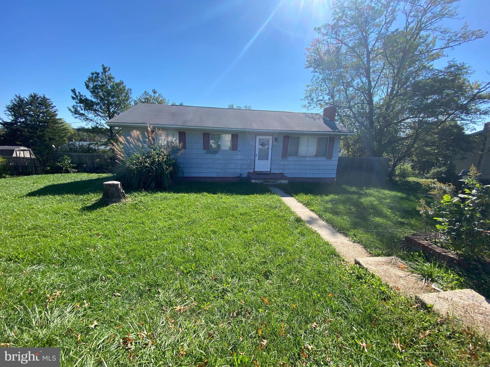 Keyser, WV 26726,138 TULIP DR