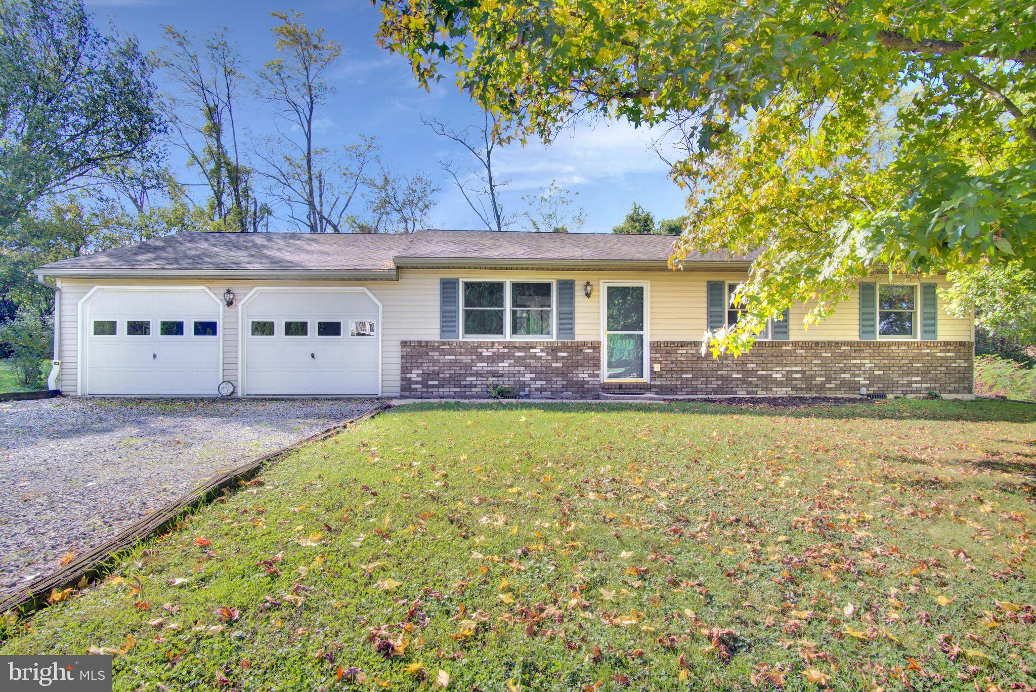 Mount Holly Springs, PA 17065,2 IAN DR