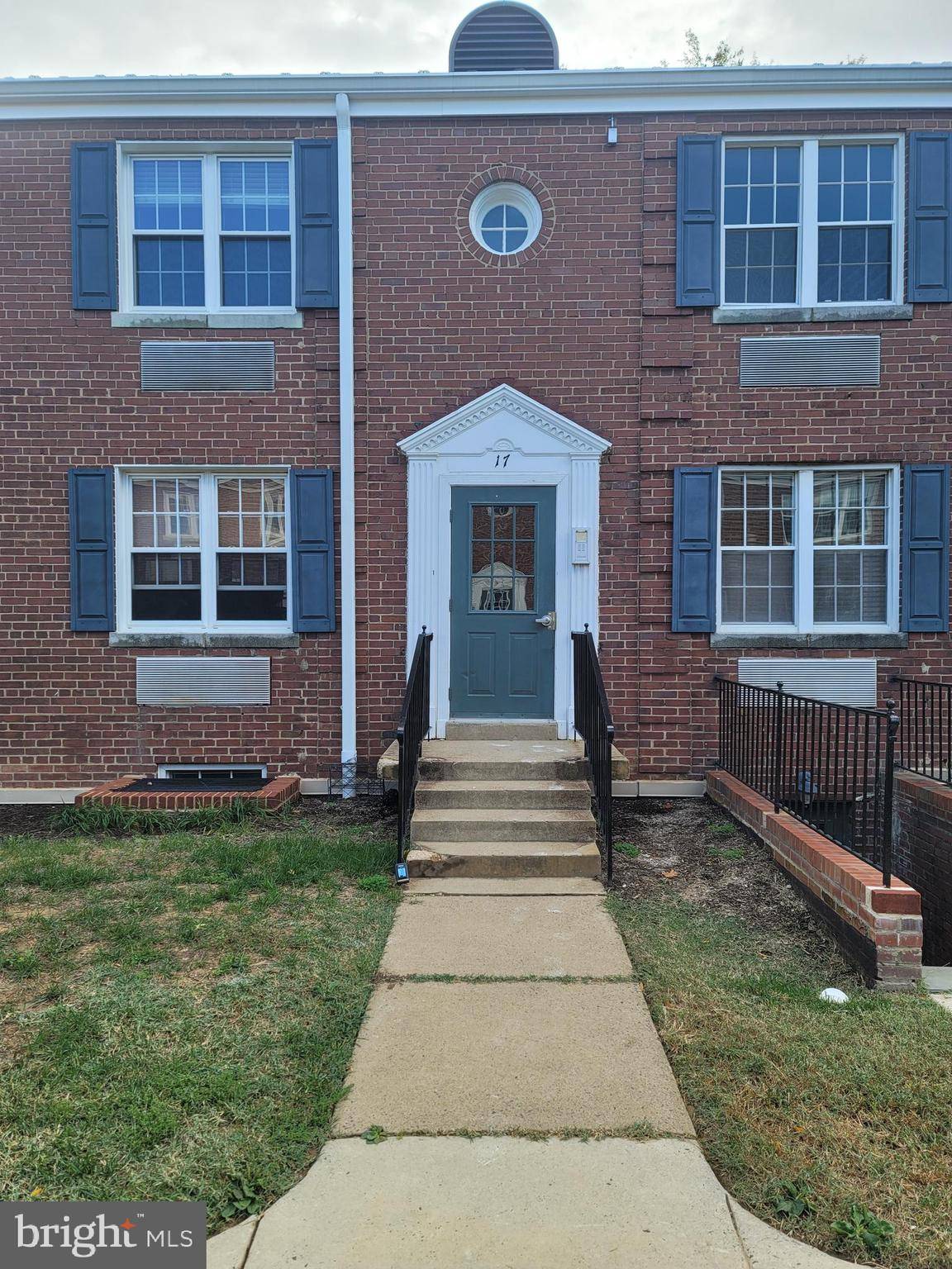 Alexandria, VA 22305,17 AUBURN CT #B