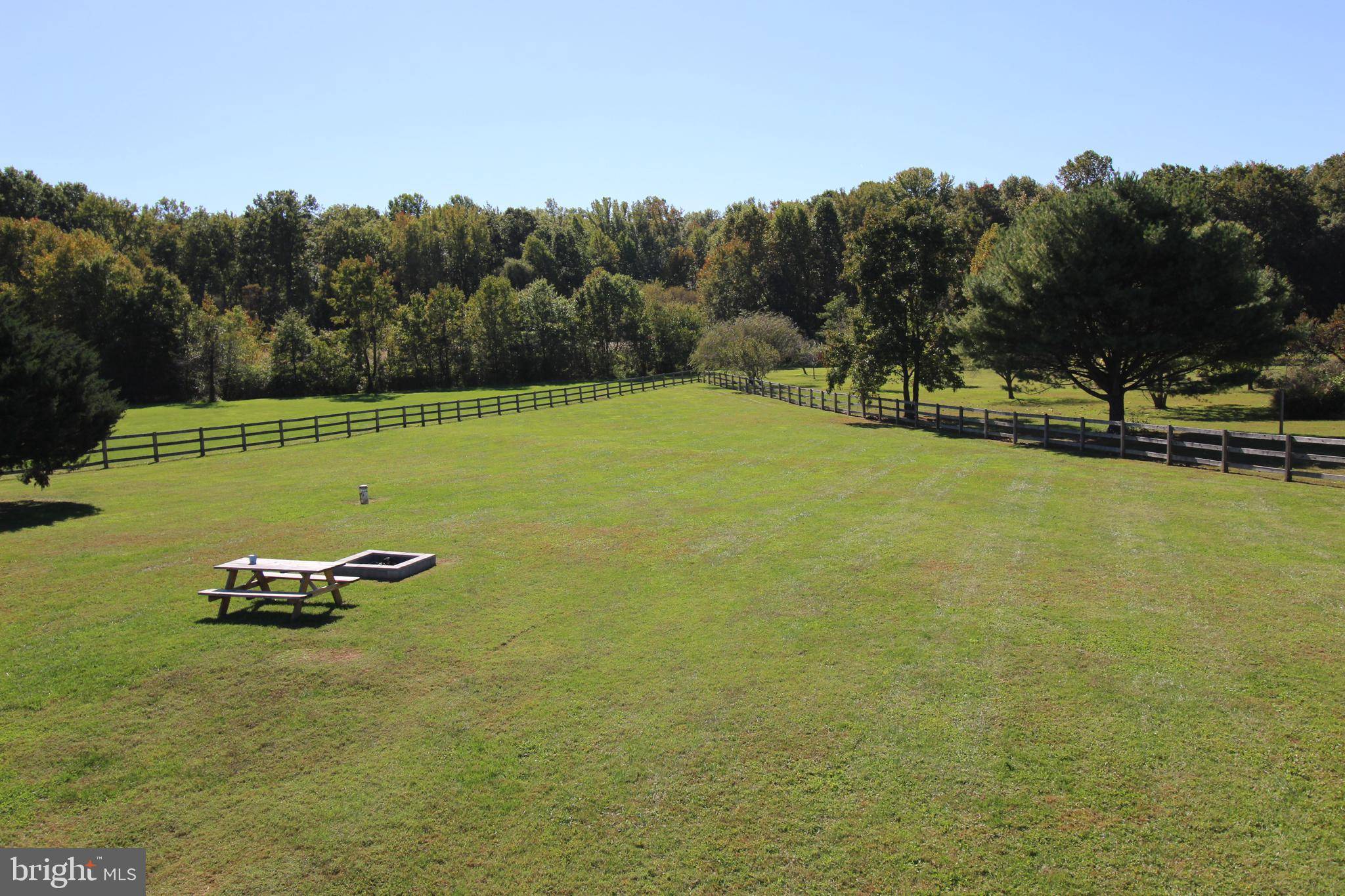 Townsend, DE 19734,141 LOG YARD LN