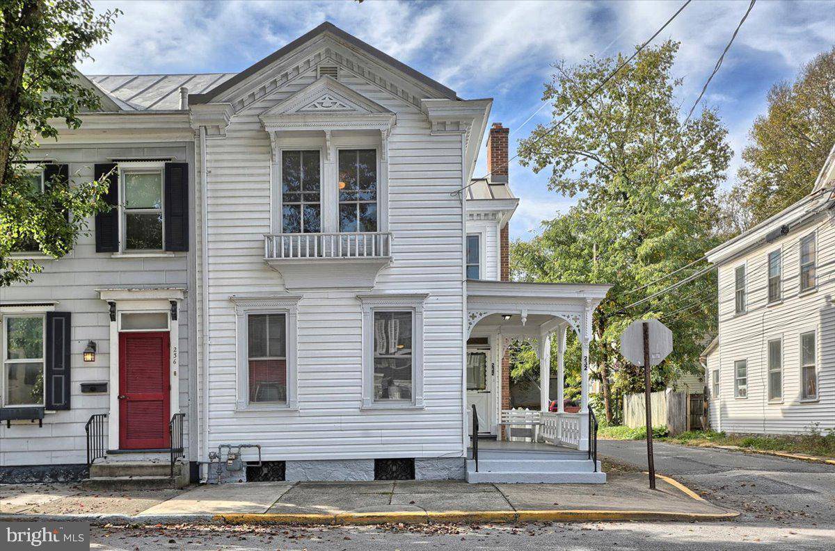 Carlisle, PA 17013,232 S PITT ST