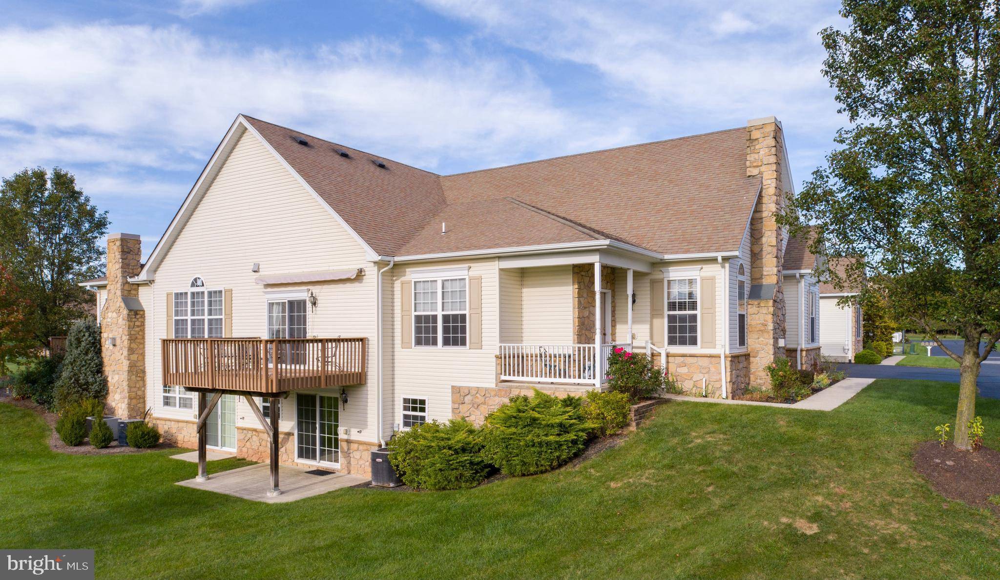 Pennsburg, PA 18073,1036 BURGUNDY CIR