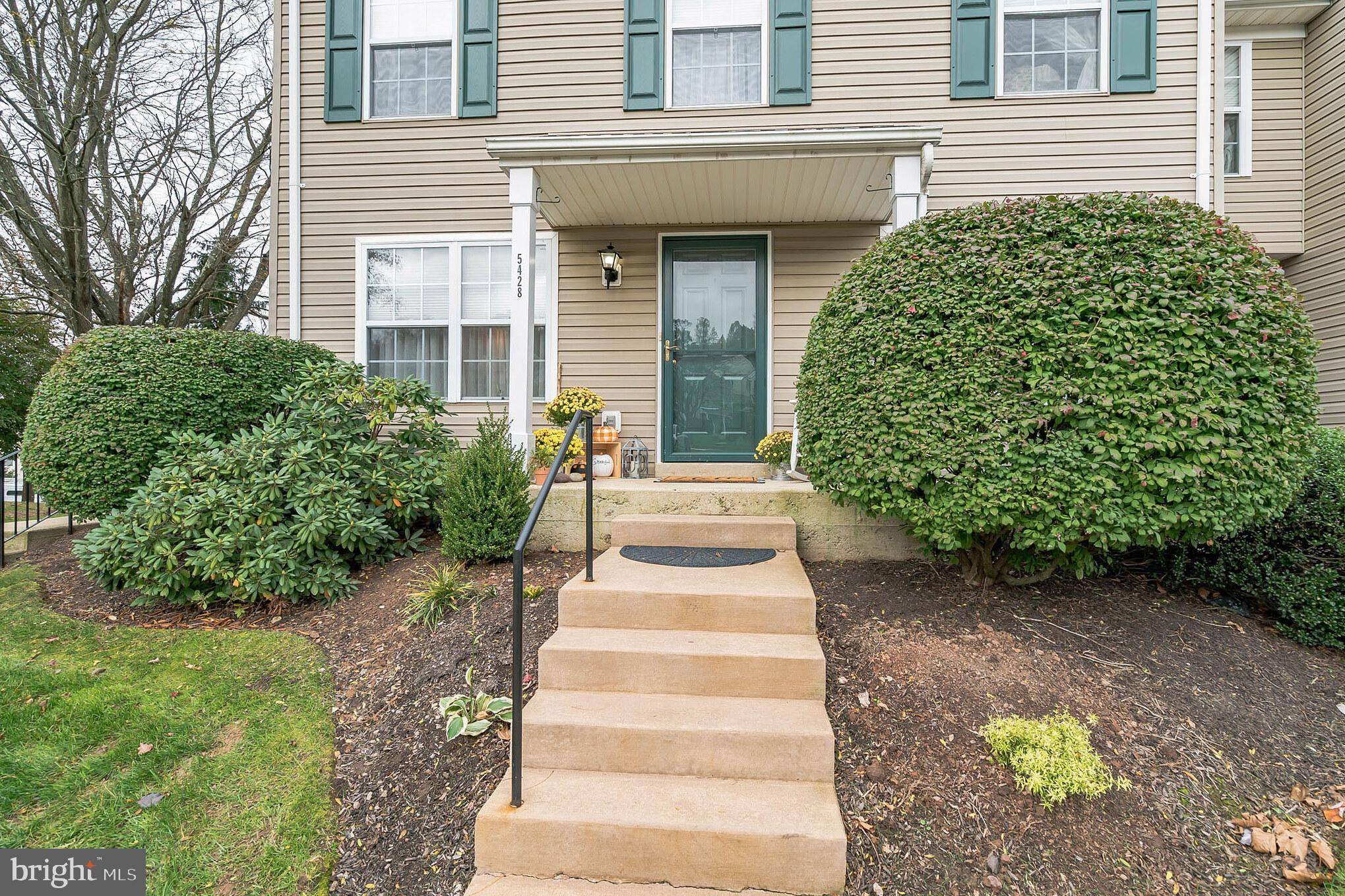 Doylestown, PA 18902,5428 SIMPSON CIR #273