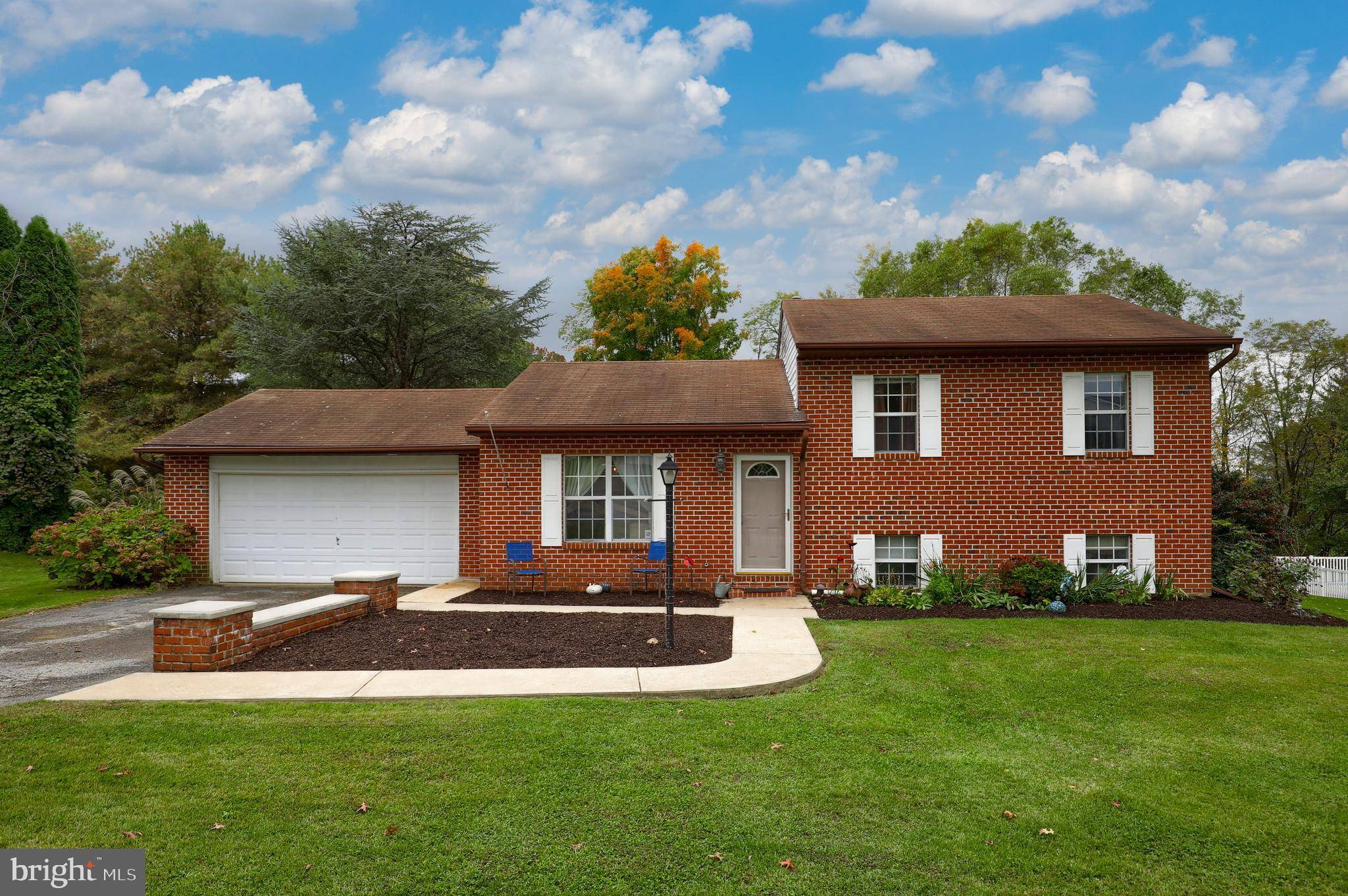 York, PA 17406,1660 VALLEY VISTA DR