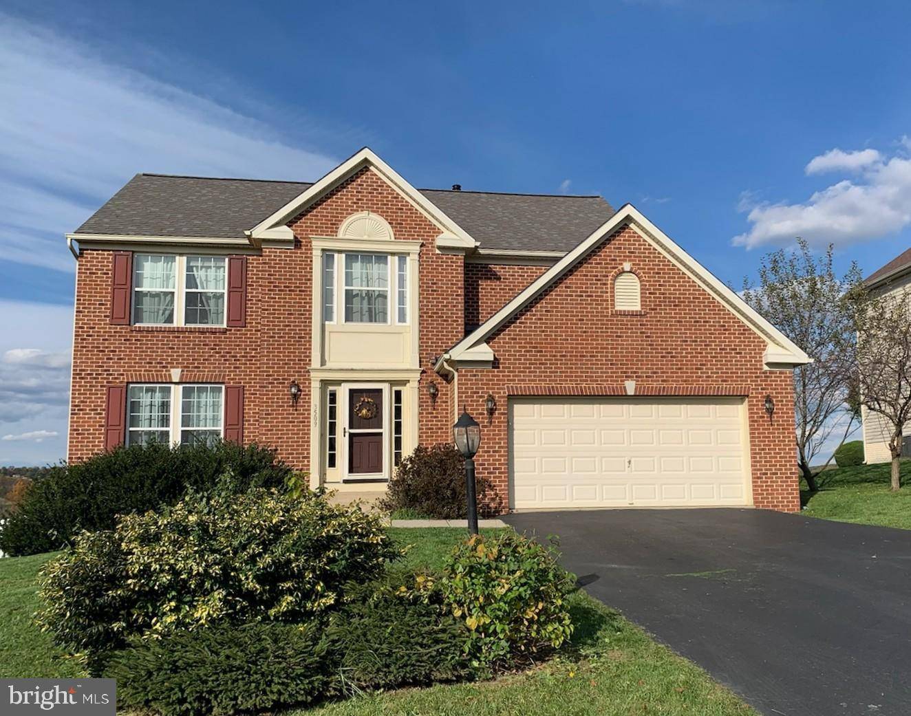 Spring Grove, PA 17362,3509 HARDWOOD TER