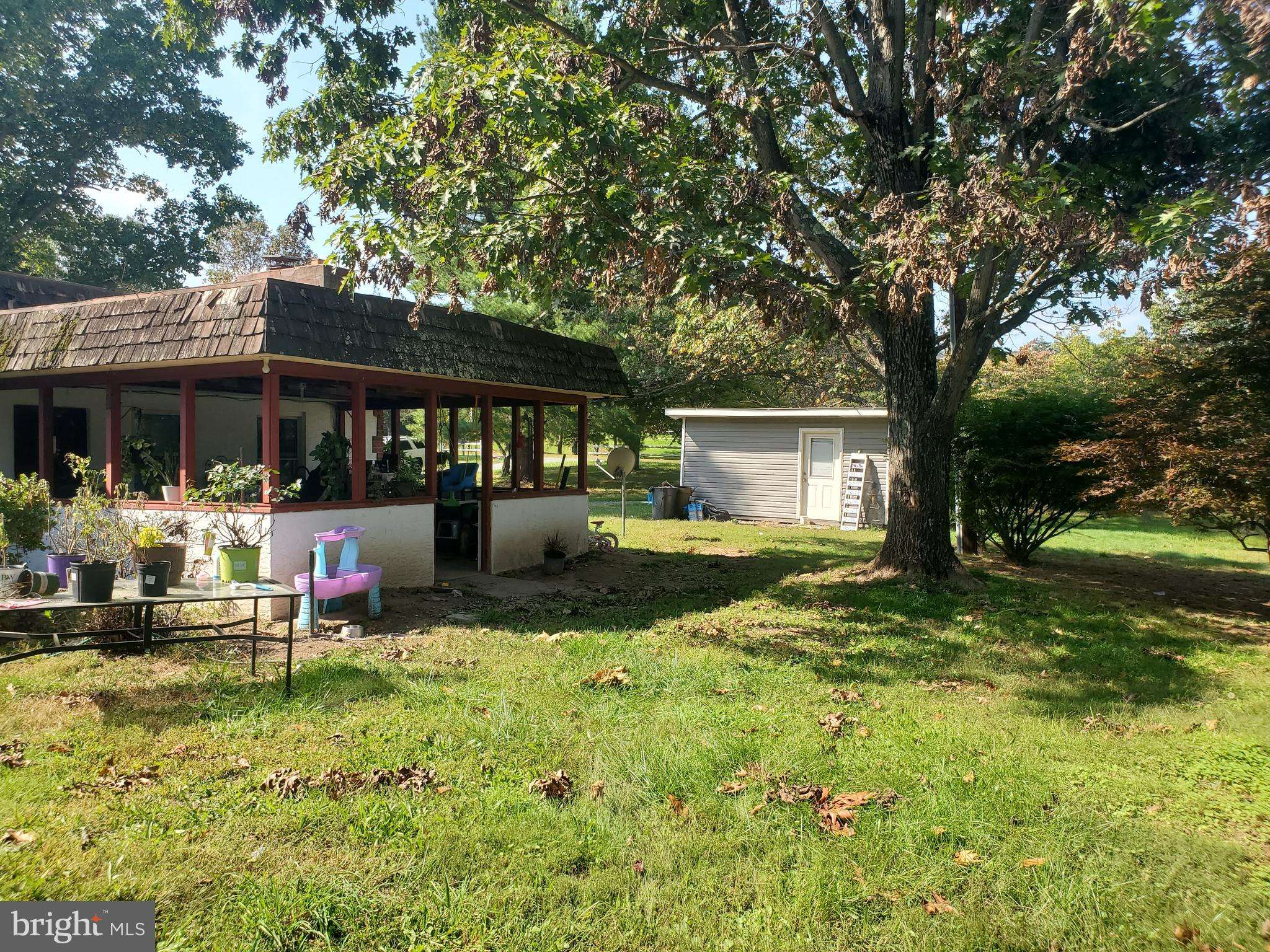 Hedgesville, WV 25427,641, 657 LODGE RD