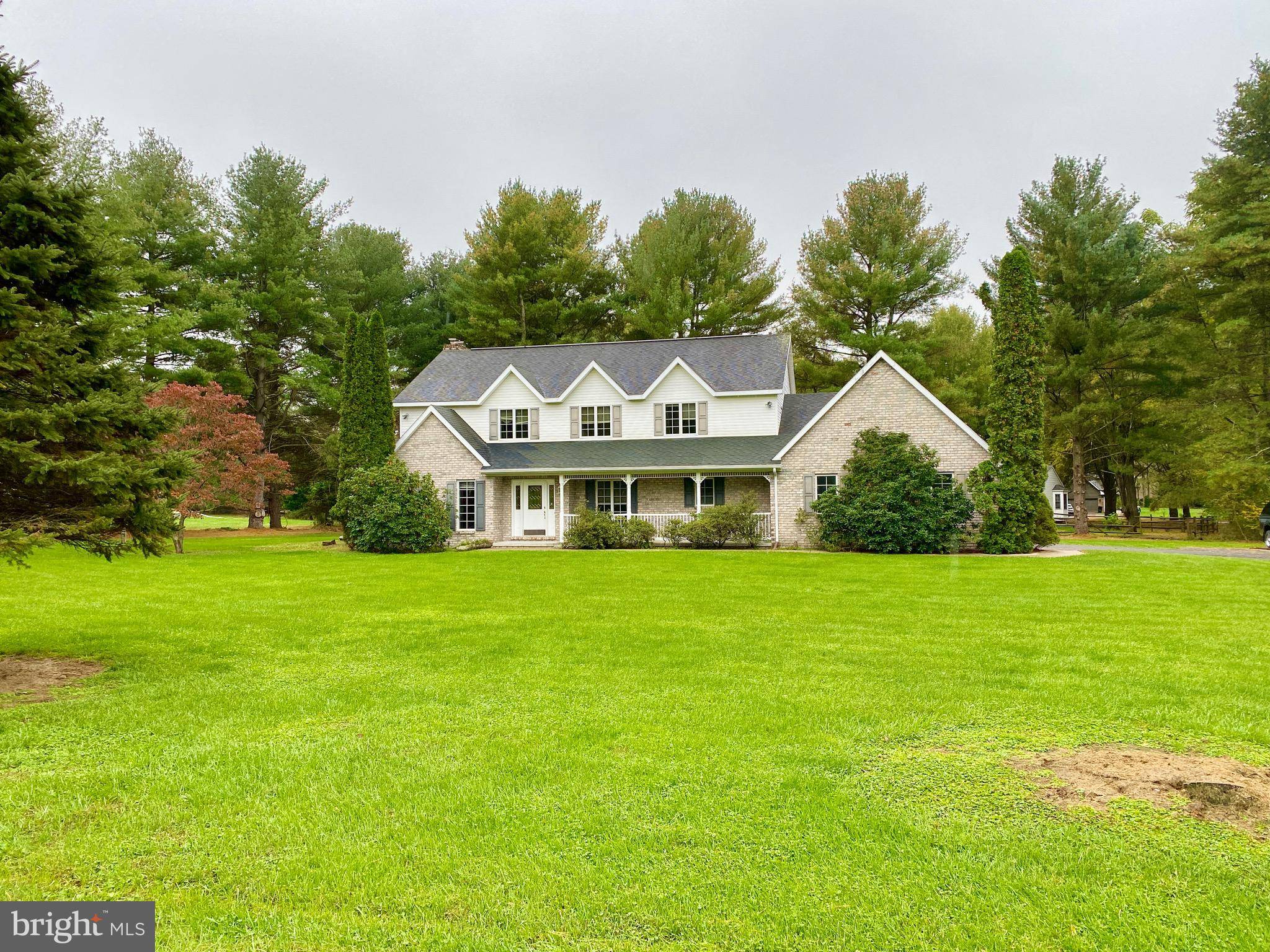 Falling Waters, WV 25419,902 COLSTON DR