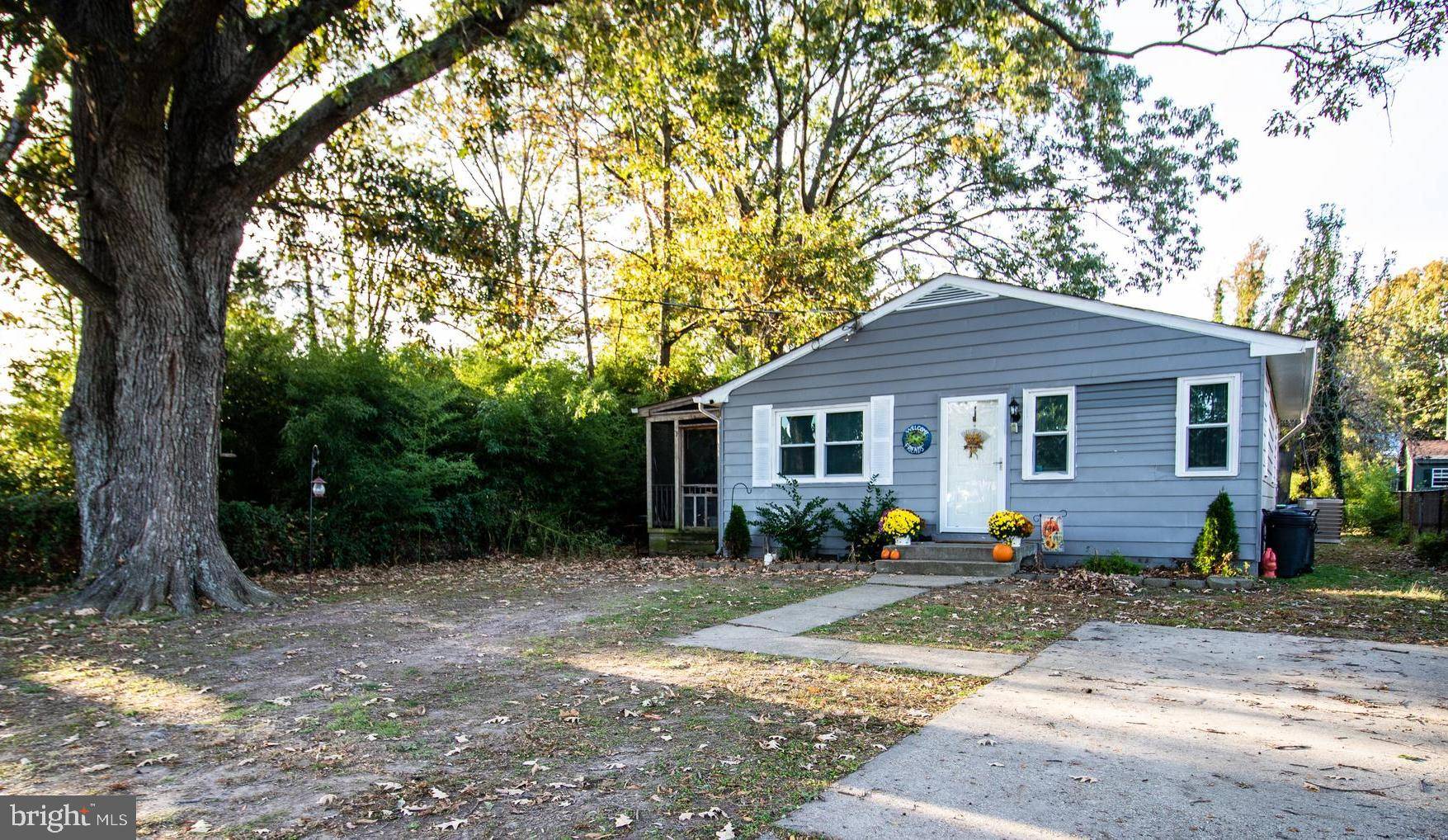 Colonial Beach, VA 22443,117 1ST ST