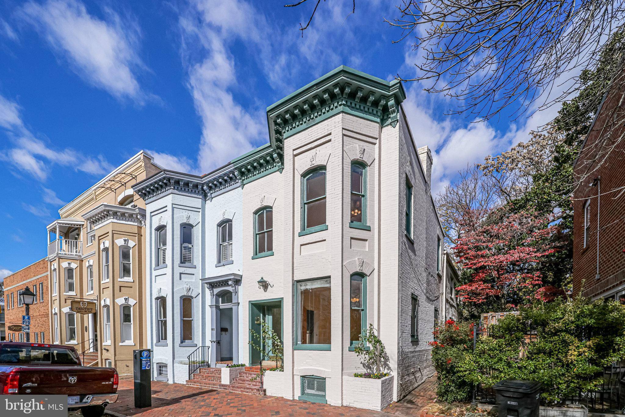 Alexandria, VA 22314,803 CAMERON ST