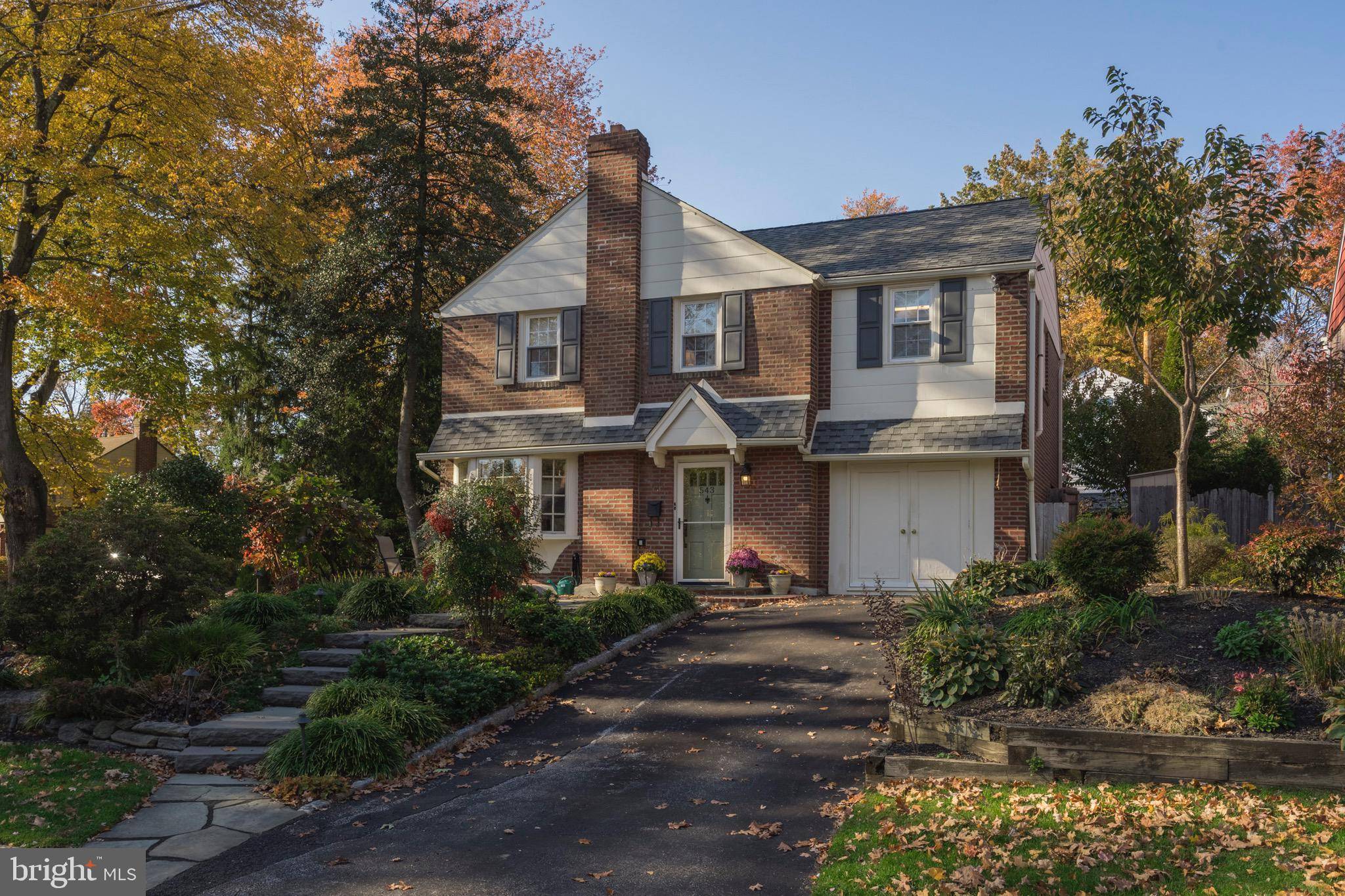 Wynnewood, PA 19096,543 ROCK GLEN DR