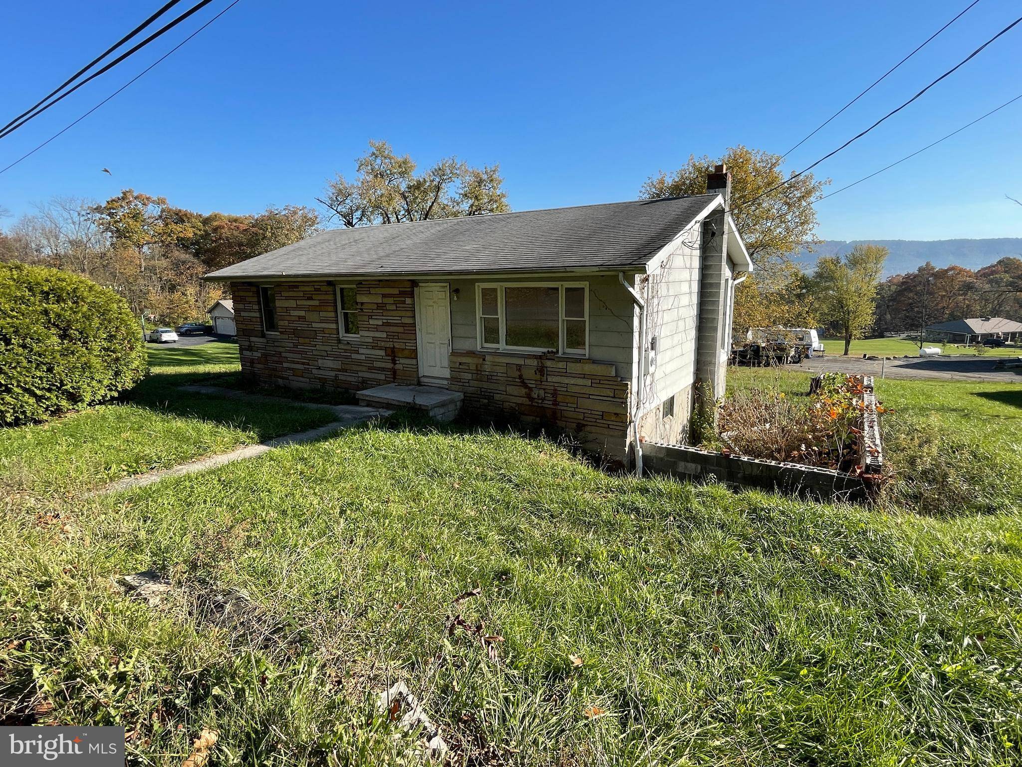 Ridgeley, WV 26753,271 SEYMOUR RD