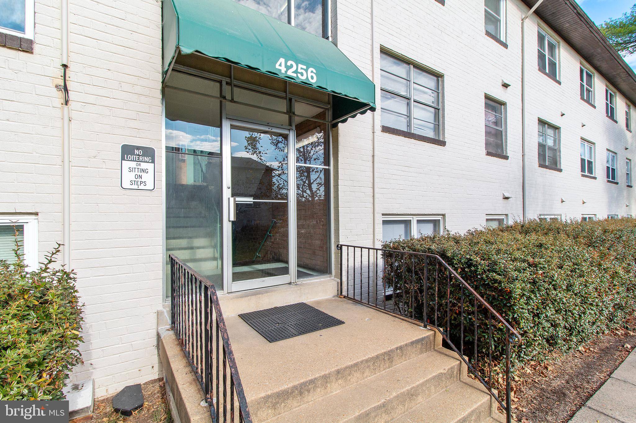 Alexandria, VA 22309,4256 BUCKMAN RD #27