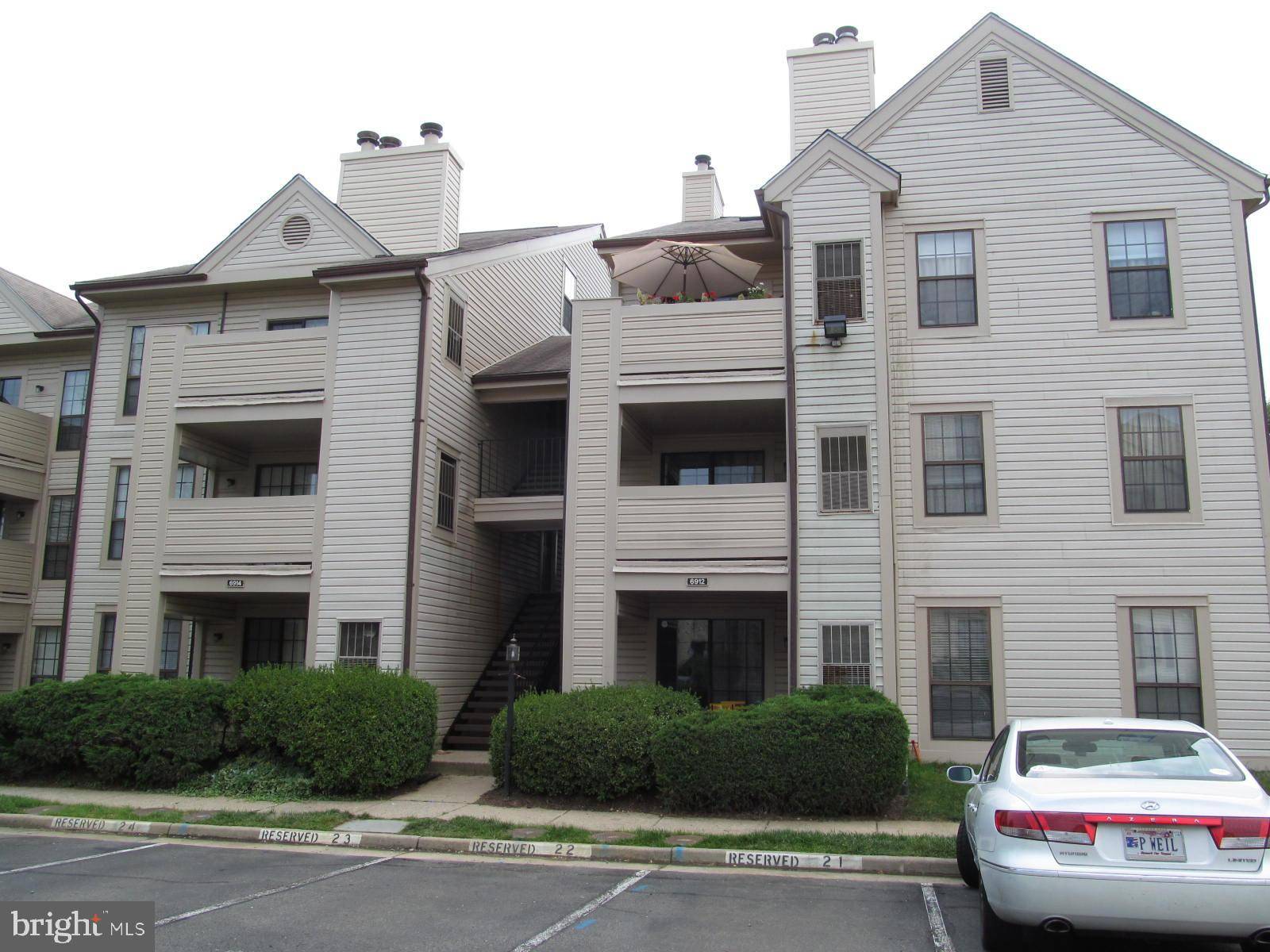 Alexandria, VA 22310,6922-G MARY CAROLINE CIR #G