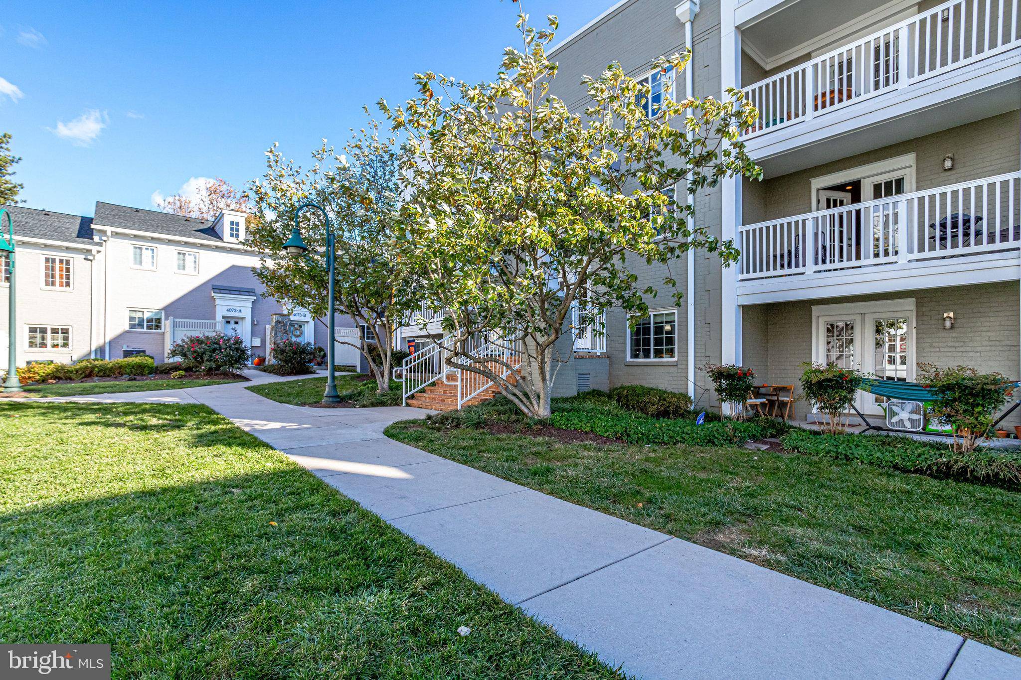 Arlington, VA 22204,4071 S FOUR MILE RUN DR #304