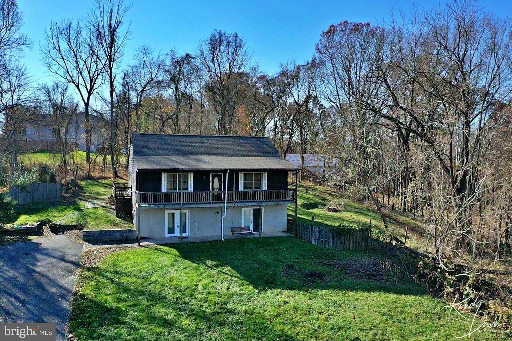 Charles Town, WV 25414,437 KING LEAR DR