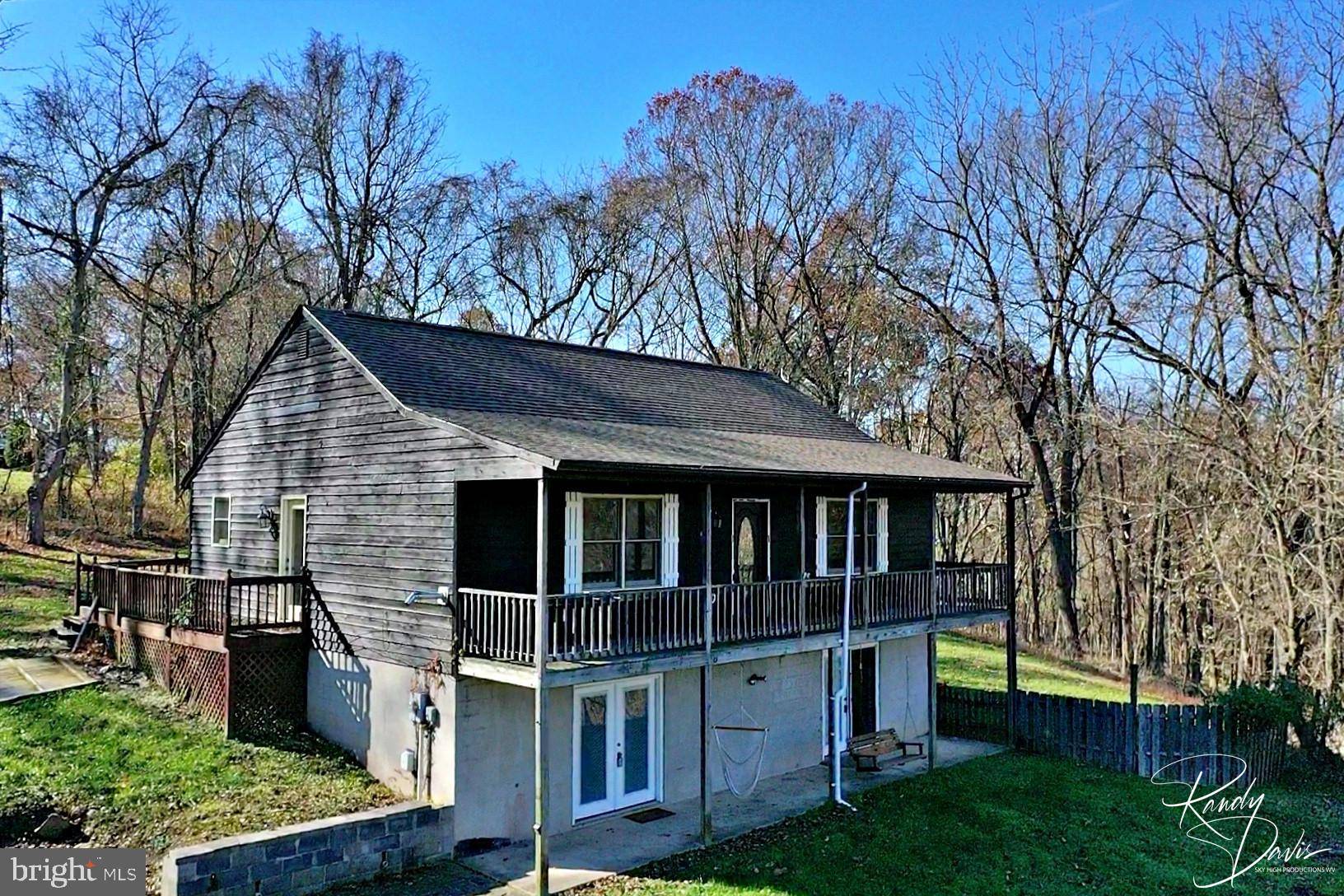 Charles Town, WV 25414,437 KING LEAR DR