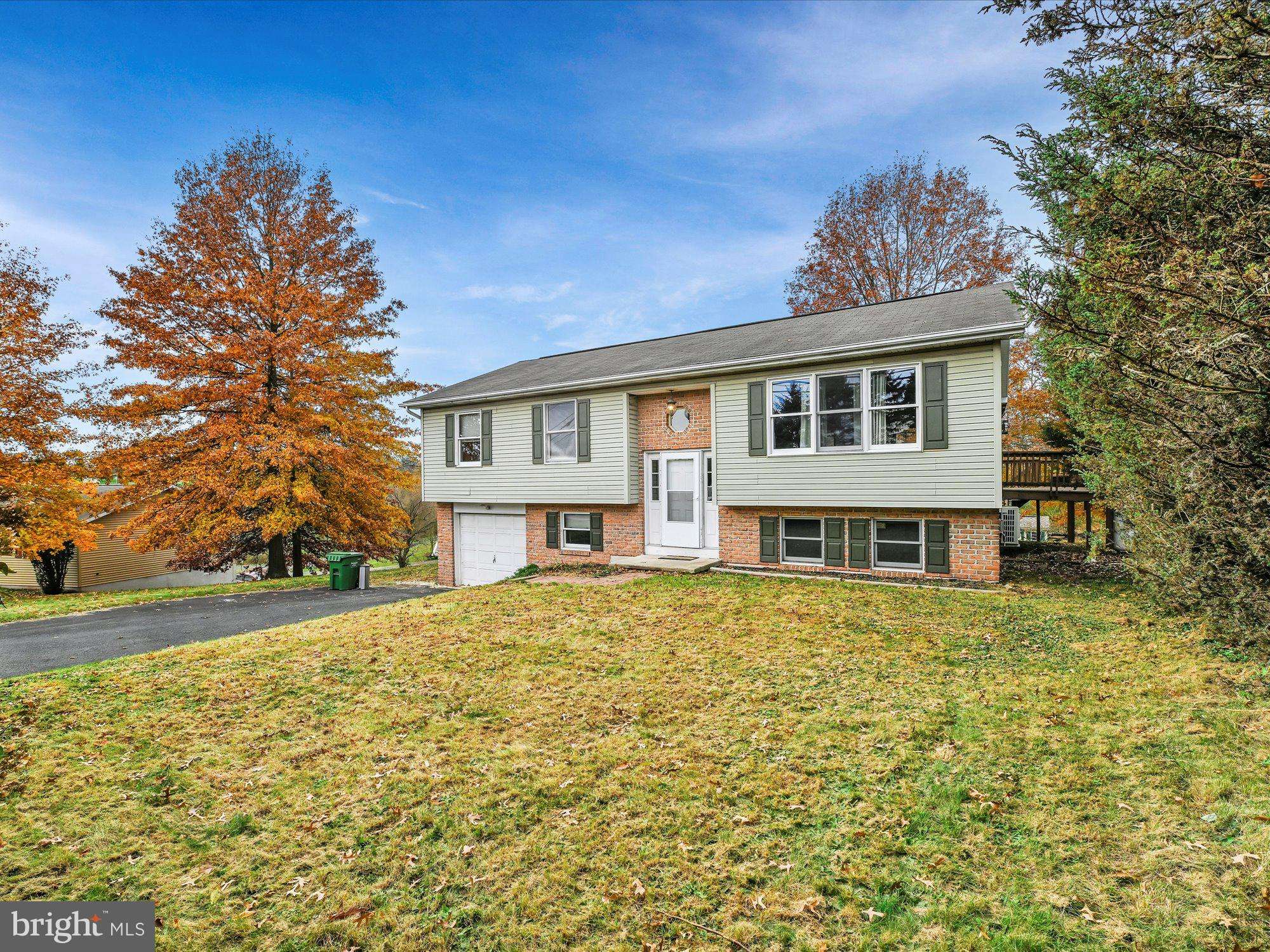 Auburn, PA 17922,1128 RUNNING DEER DR