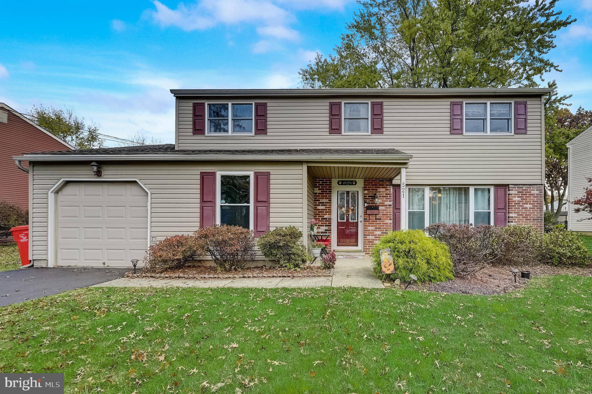 Warminster, PA 18974,521 SPENCER LN