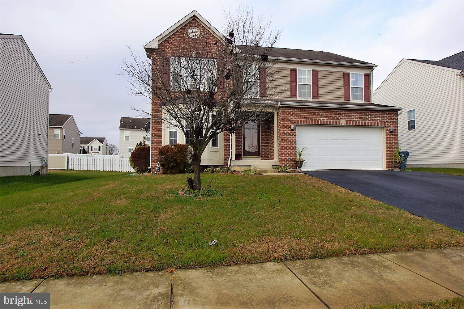 Camden Wyoming, DE 19934,76 LONE TREE DR