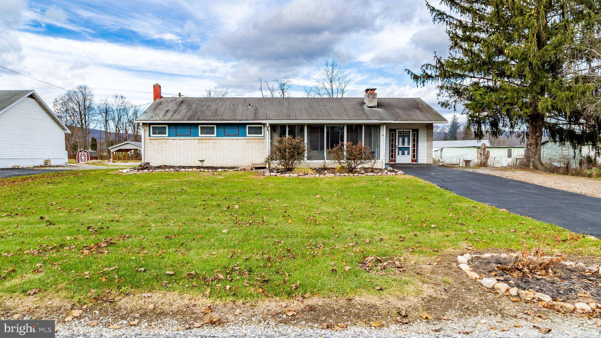 Beaver Springs, PA 17812,132 MIDDLE CREEK RD