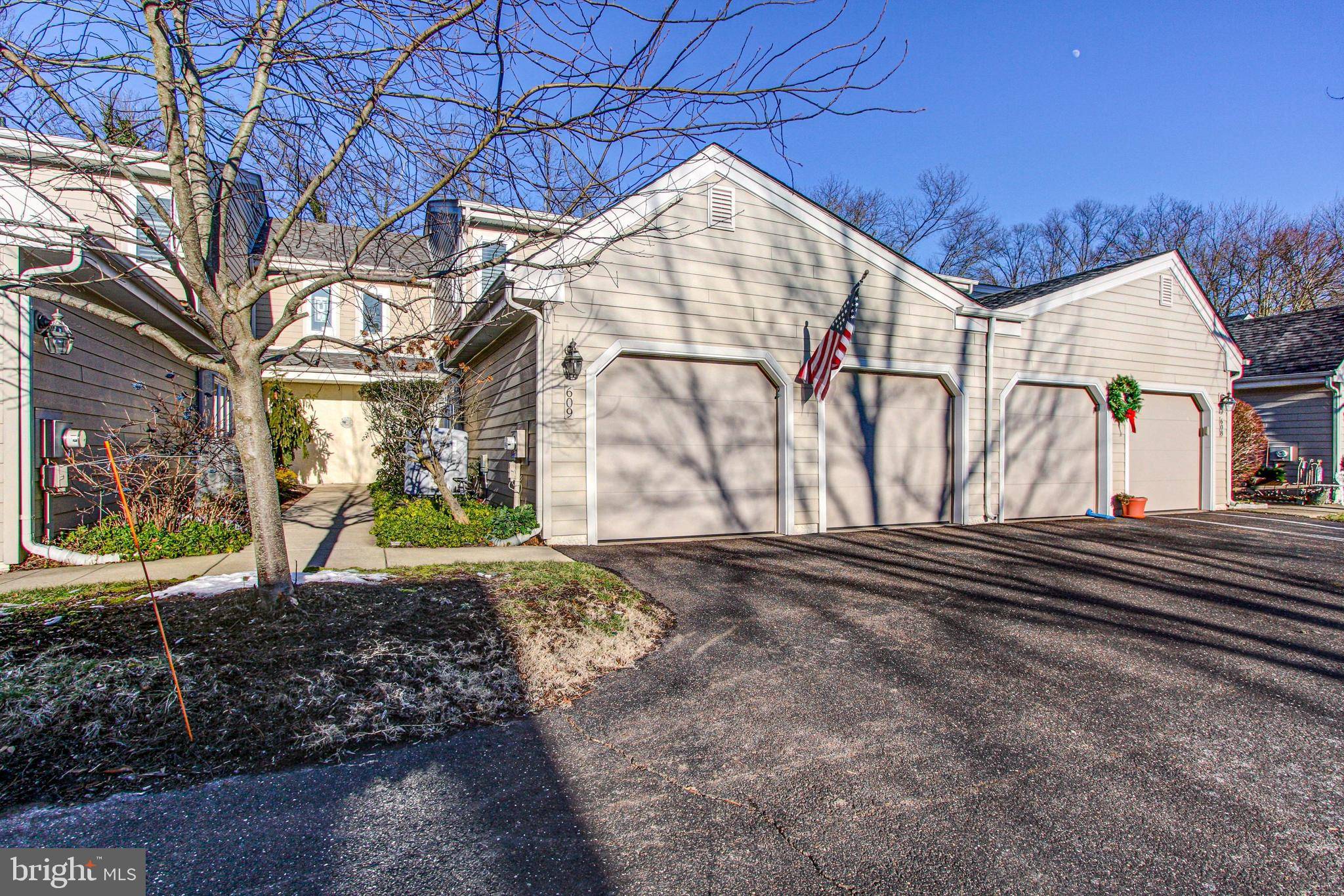 Doylestown, PA 18901,609 HAMPTON CT