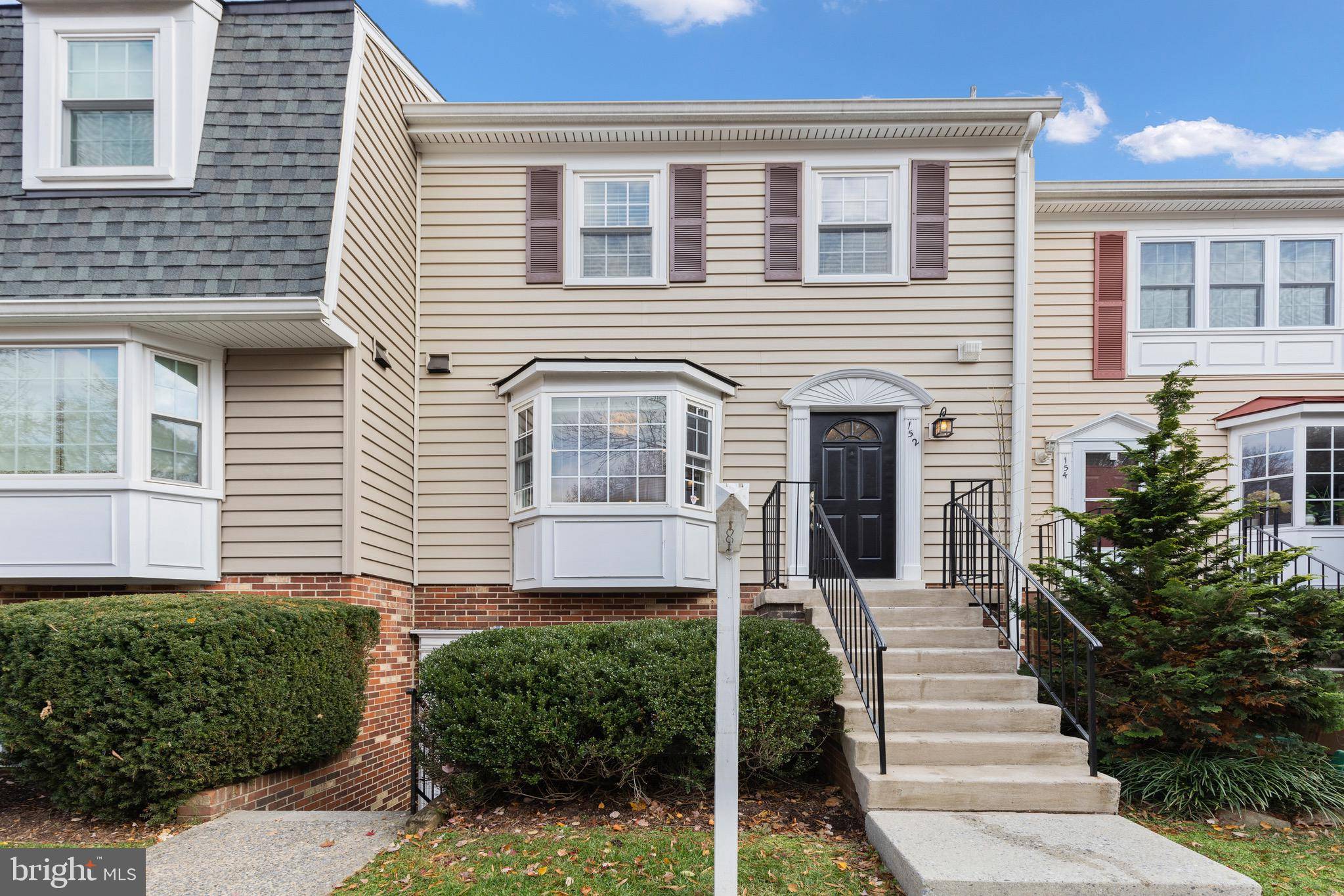 Gaithersburg, MD 20878,152 BARNSFIELD CT #203