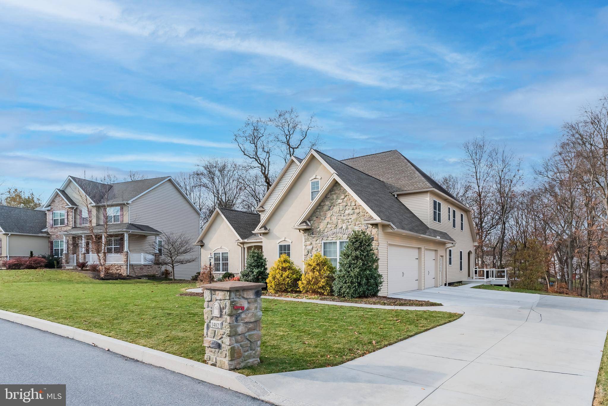 Mechanicsburg, PA 17050,1402 SUMMIT WAY