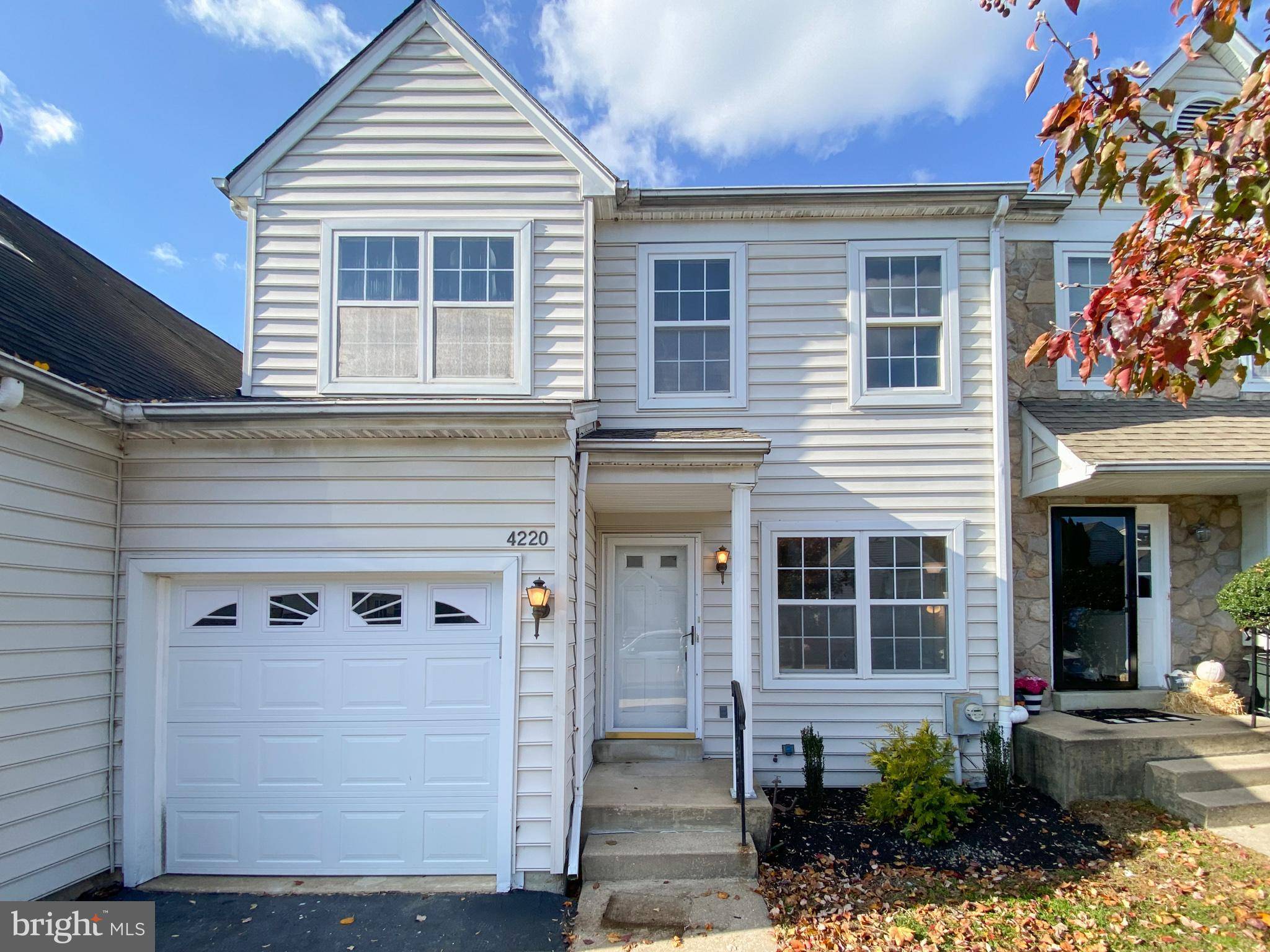 Aston, PA 19014,4220 CHATHAM CIR