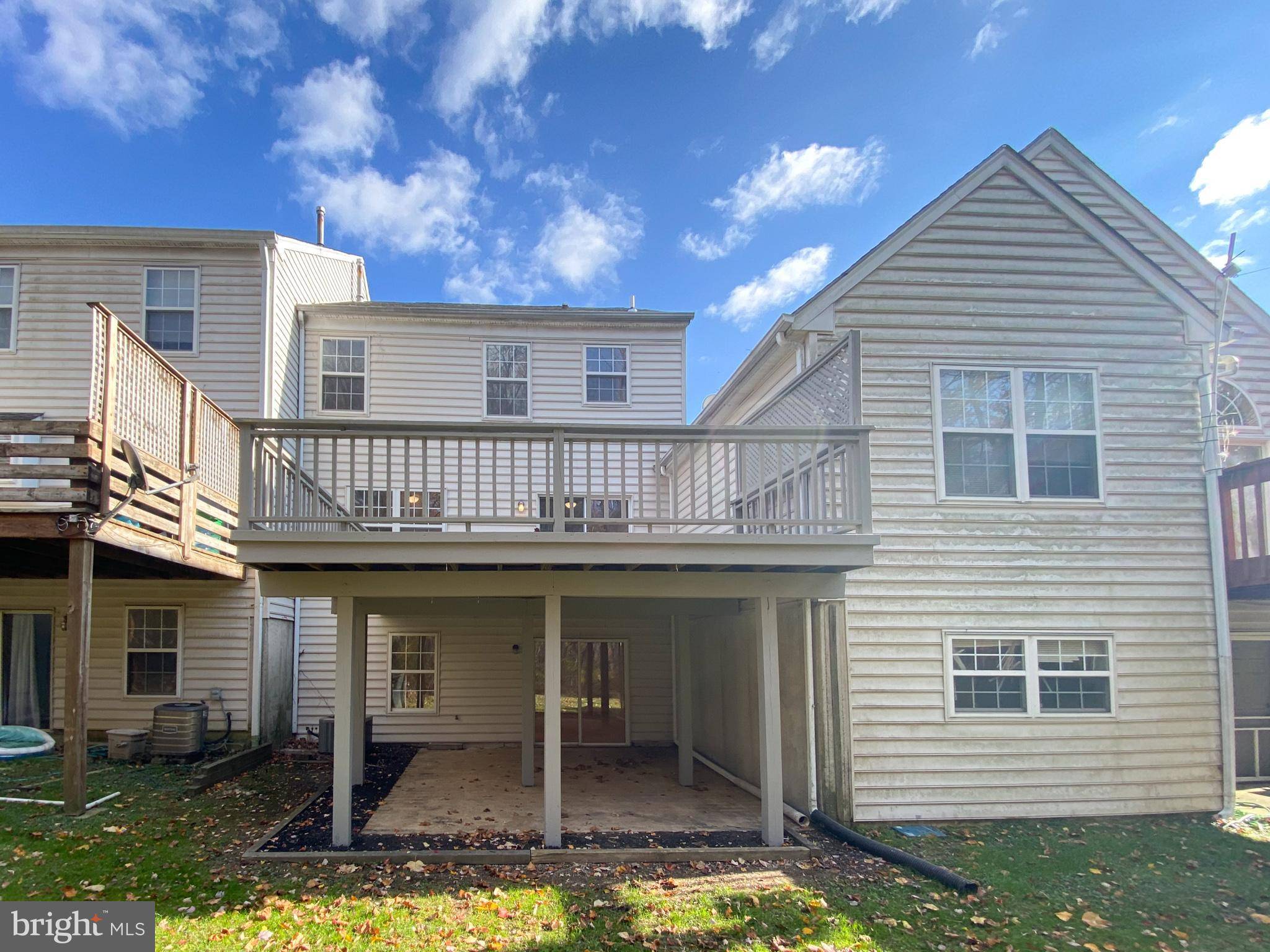 Aston, PA 19014,4220 CHATHAM CIR