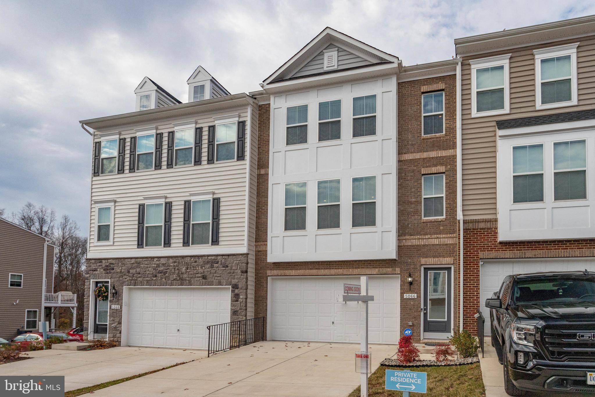 Woodbridge, VA 22192,5066 DIMPLES CT