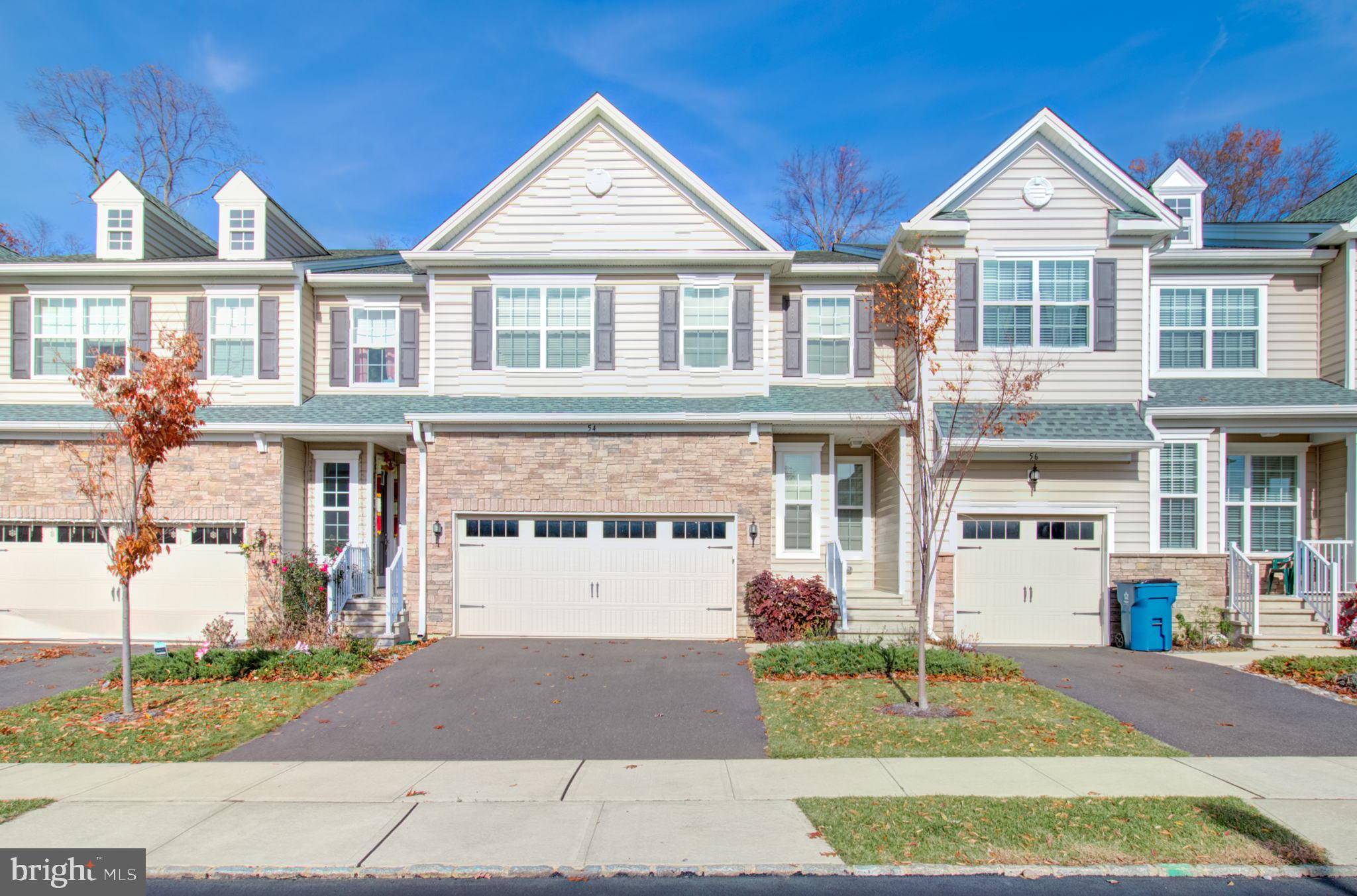 Monroe Township, NJ 08831,54 PERIWINKLE DR