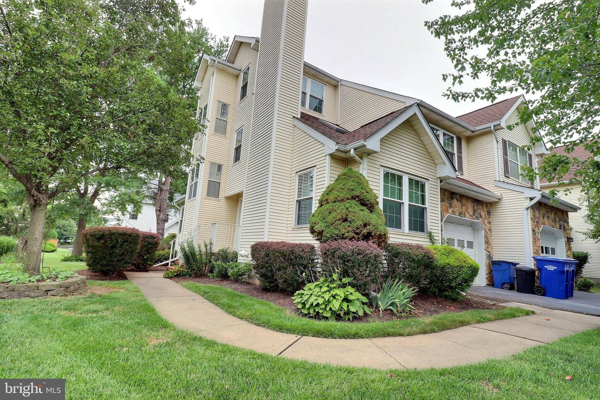 North Brunswick, NJ 08902,200 CONCORD PL