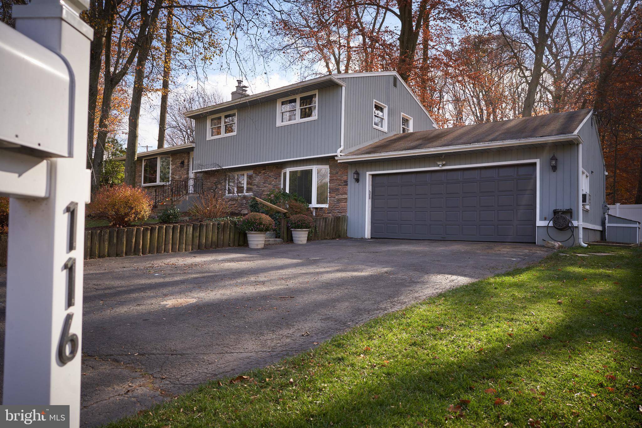 Feasterville Trevose, PA 19053,116 CREEKWOOD