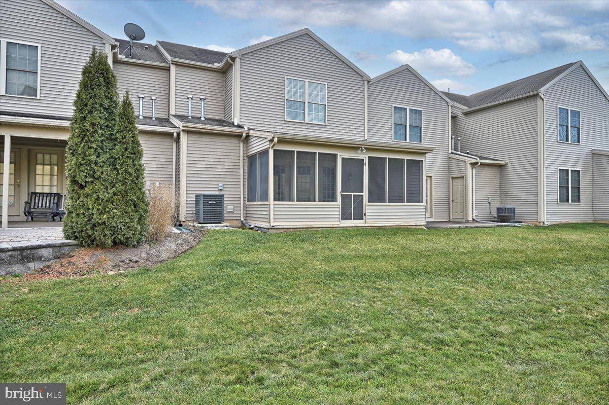 Hummelstown, PA 17036,2091 DEER RUN DR