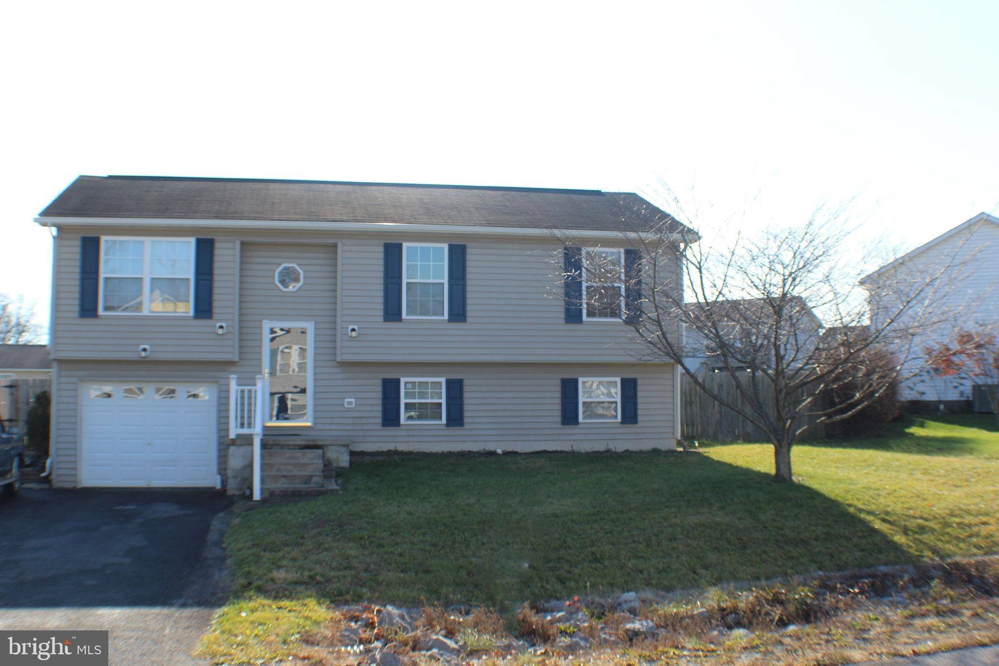 Inwood, WV 25428,362 THOREAU DR