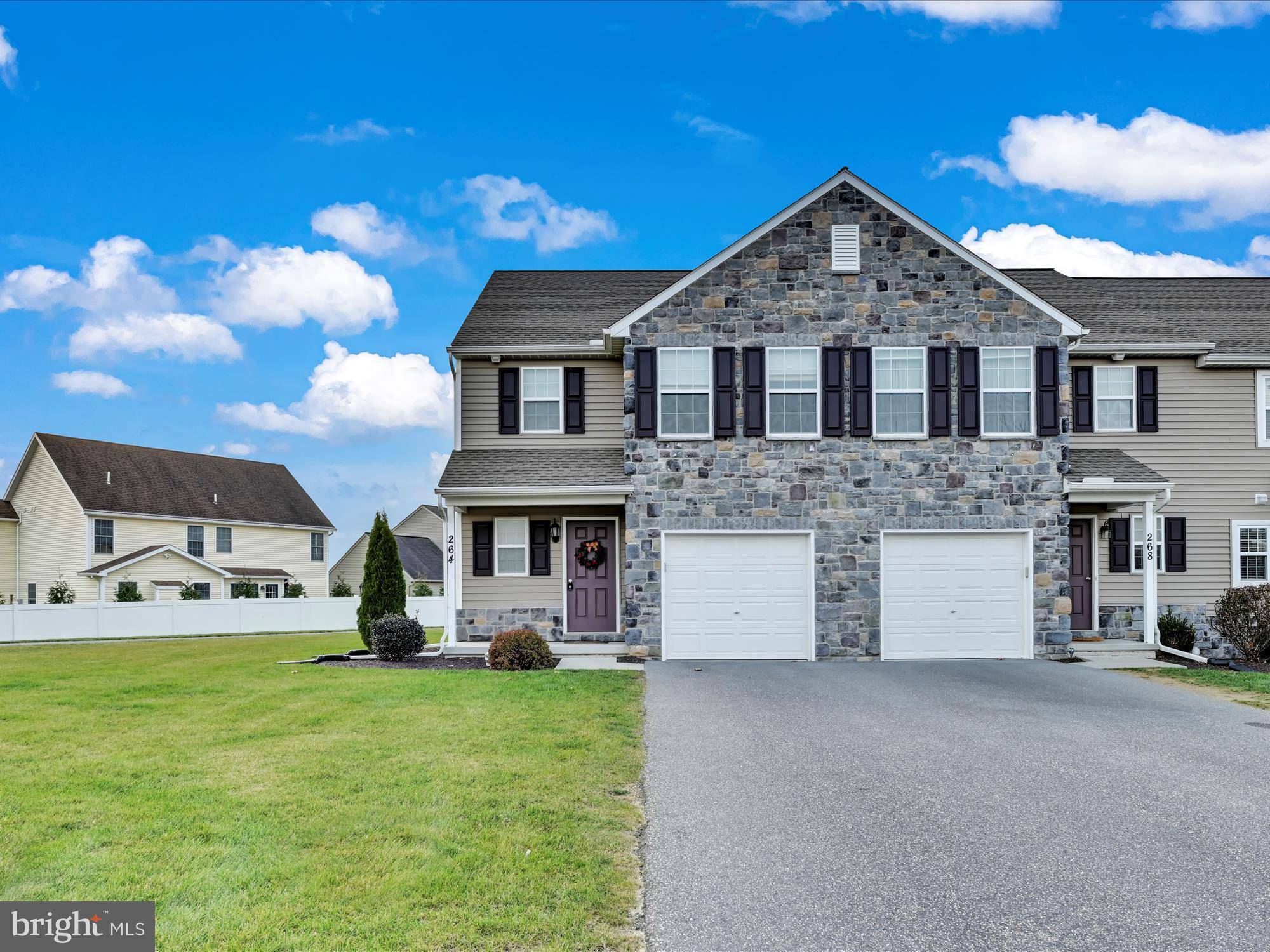 Palmyra, PA 17078,264 S VILLAGE CIR