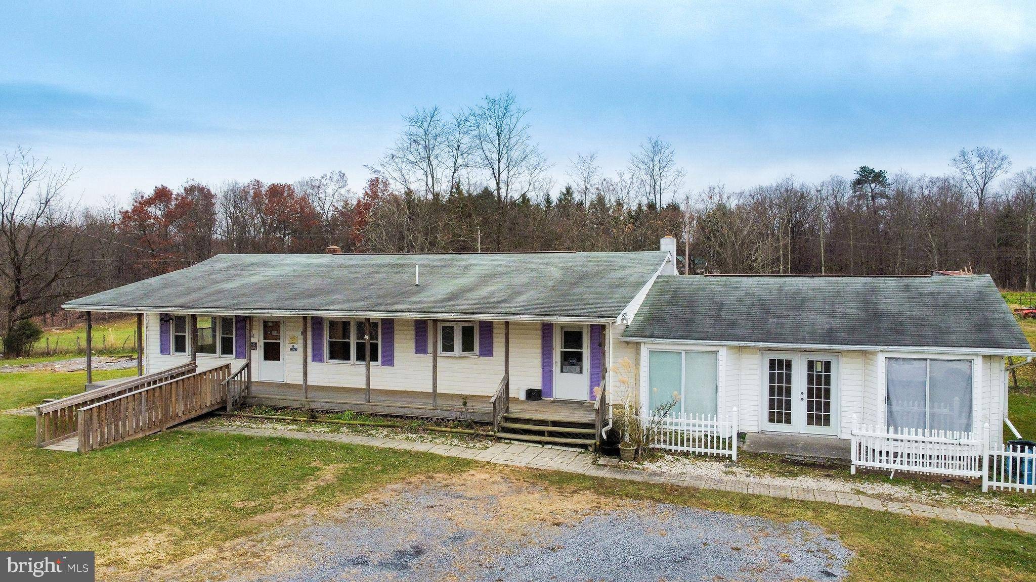 Hedgesville, WV 25427,10800 MARTINSBURG RD