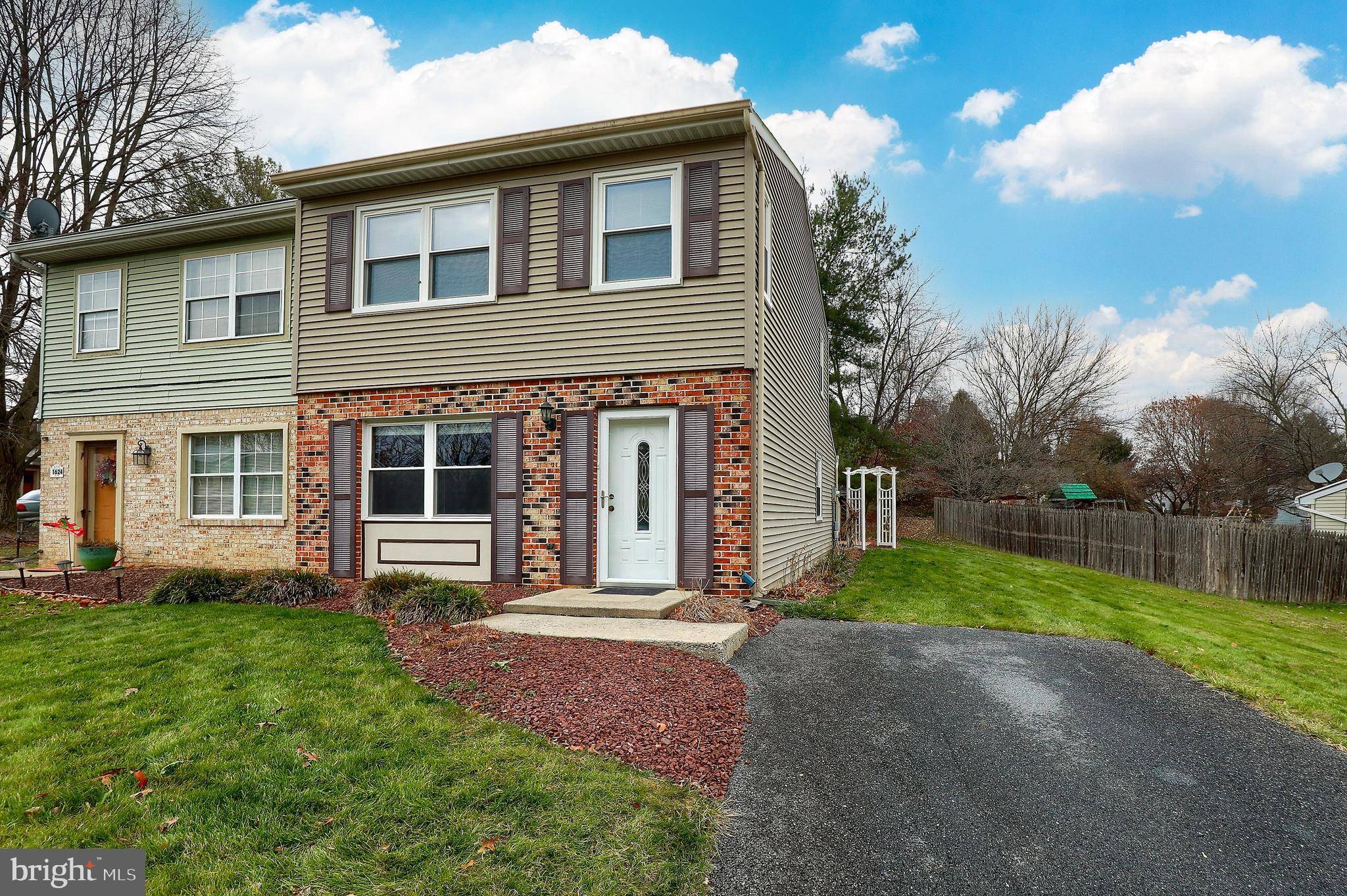 Lancaster, PA 17603,1622 MANOR BLVD