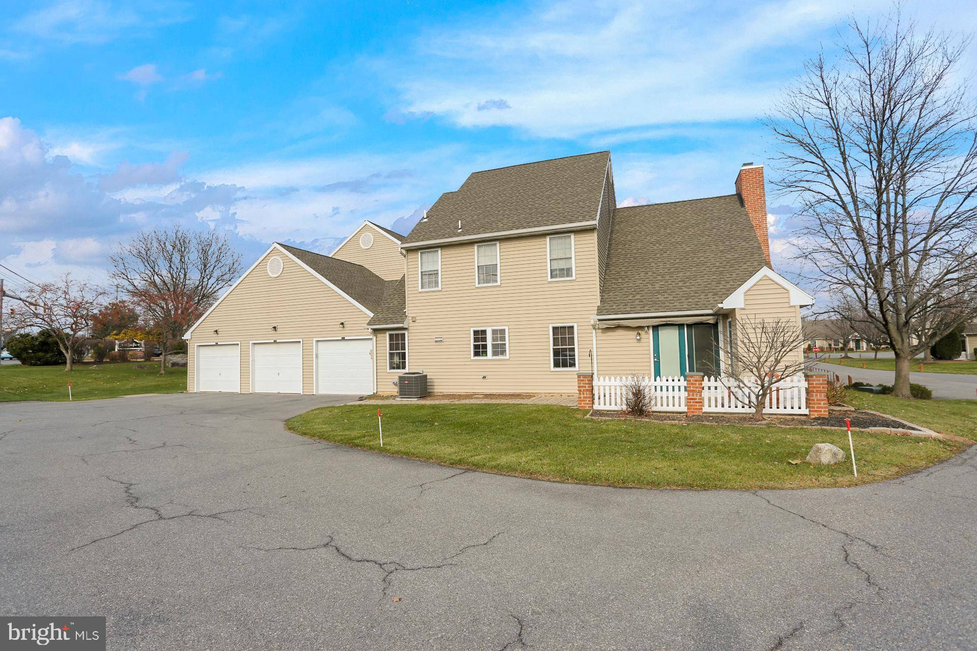 Wyomissing, PA 19610,114 LAVENDER