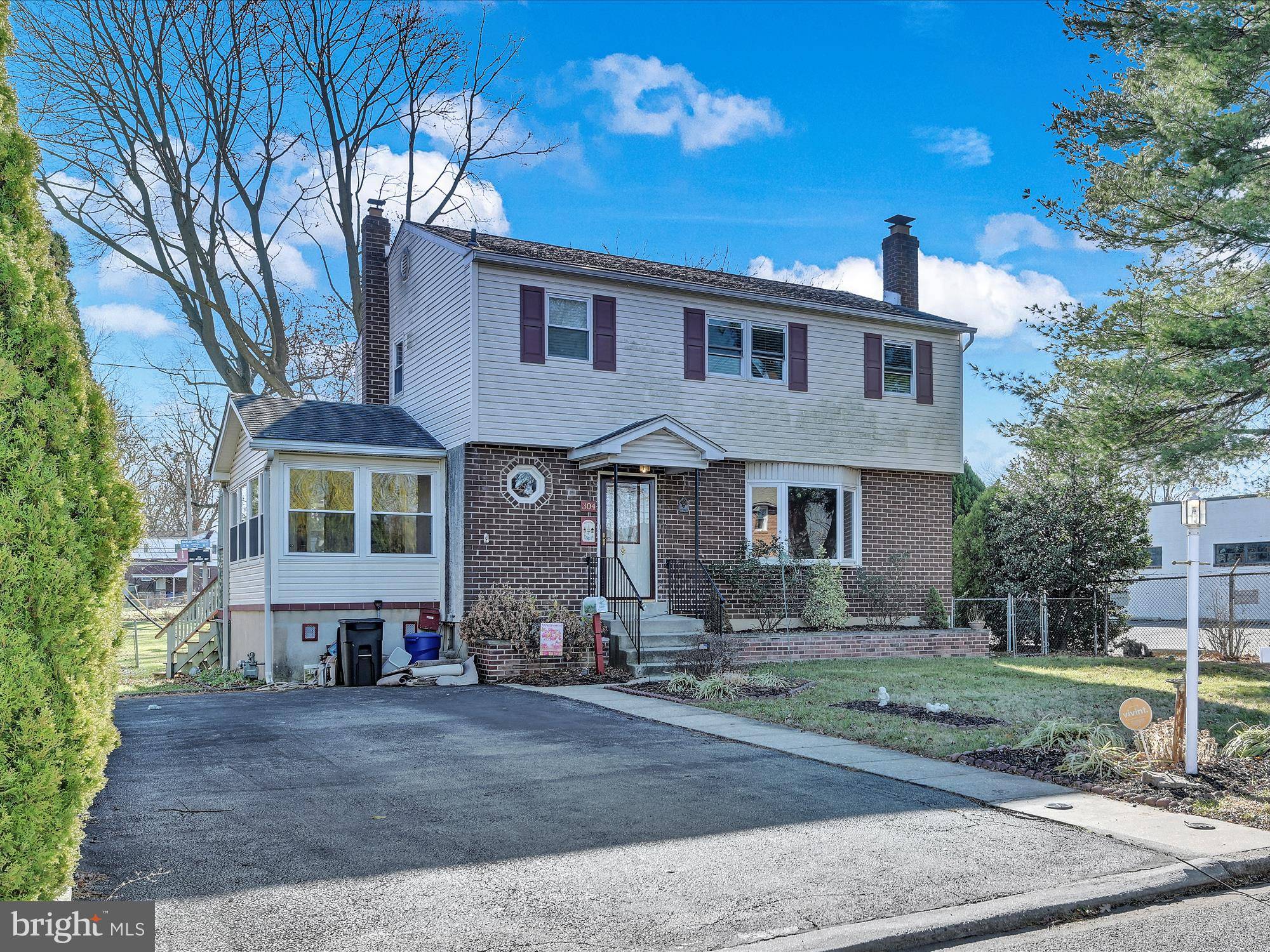 Aldan, PA 19018,304 MERION AVE