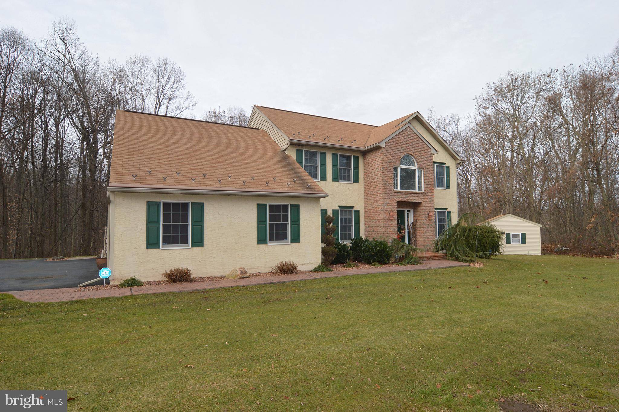 Mohnton, PA 19540,5042 RED OAK LN